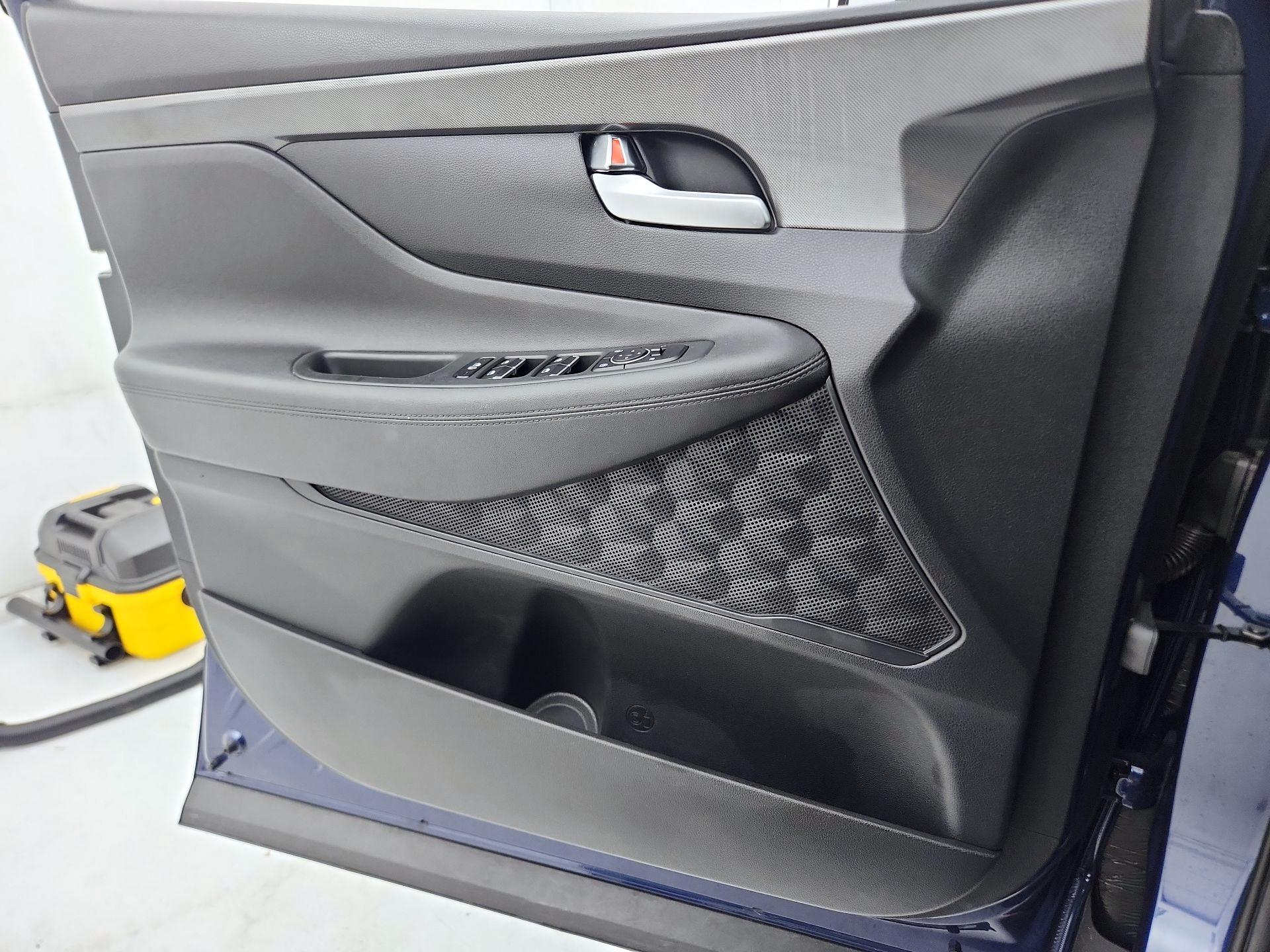 Thumbnail: 2023 Hyundai Santa Fe - 12