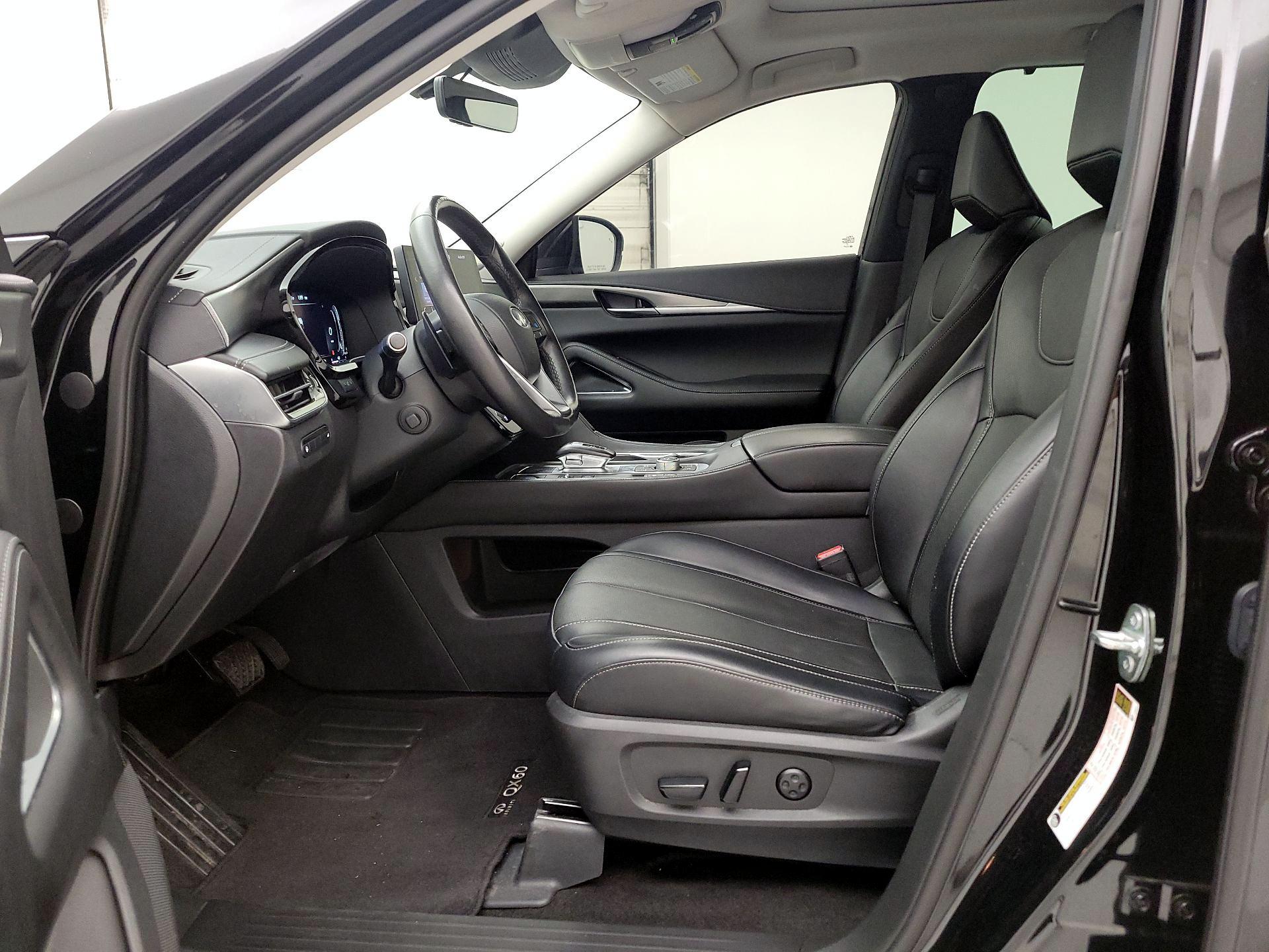 Thumbnail: 2023 INFINITI QX60 - 11