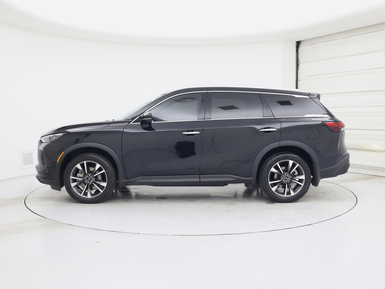 2023 INFINITI QX60 LUXE - Photo 4