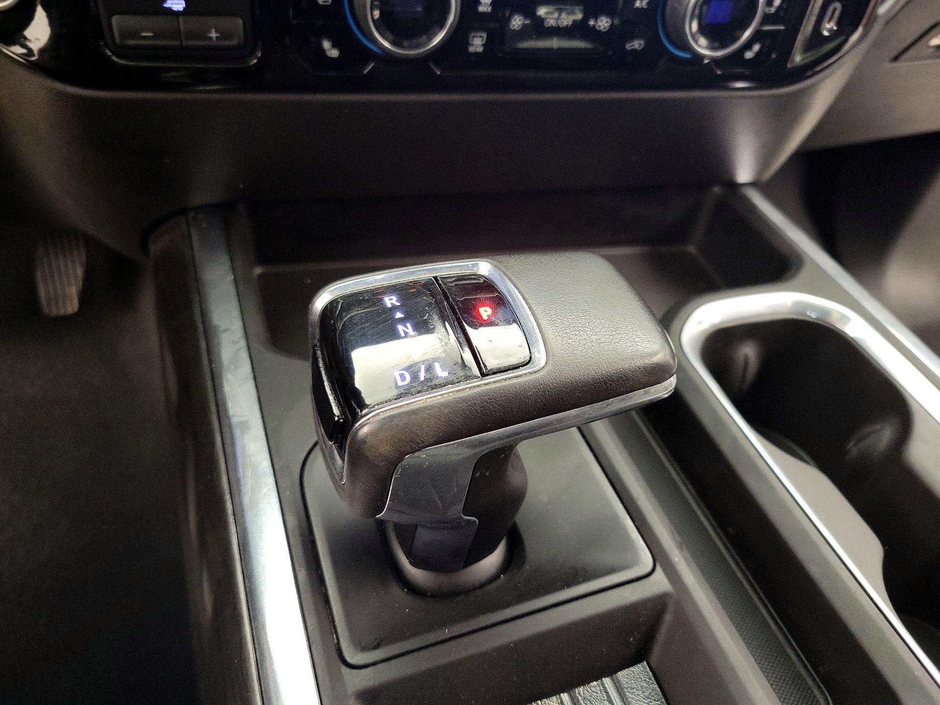 Thumbnail: 2022 Chevrolet Silverado 1500 - 17