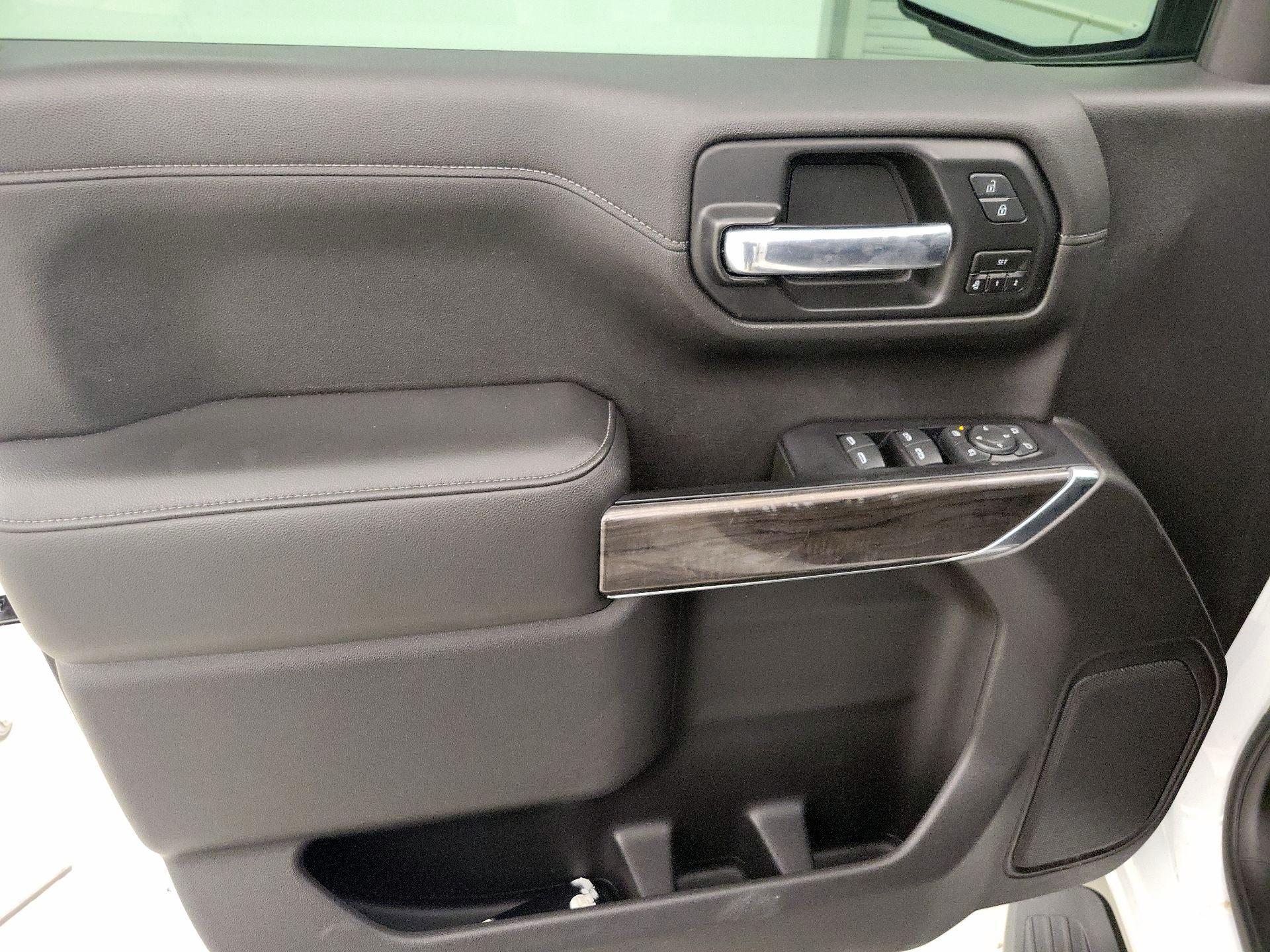 Thumbnail: 2020 Chevrolet Silverado 1500 - 12