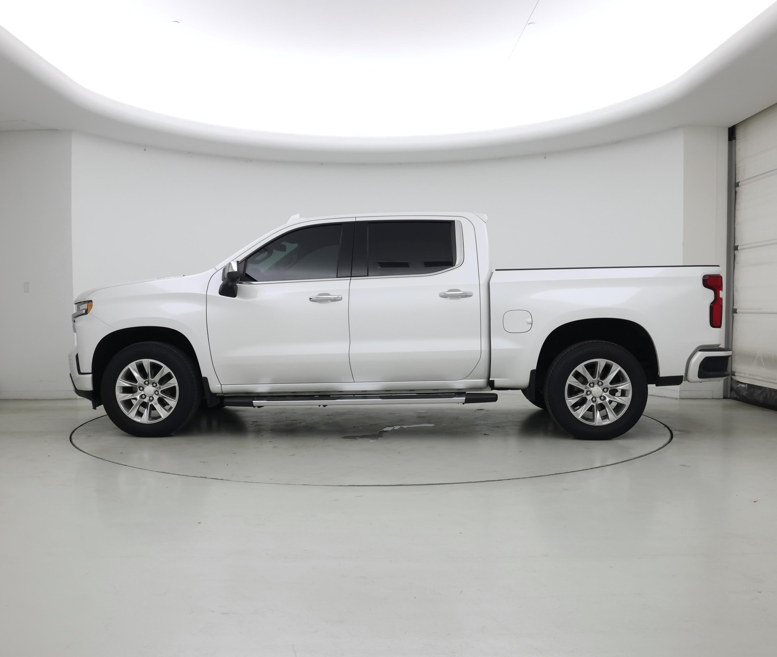 Thumbnail: 2020 Chevrolet Silverado 1500 - 3