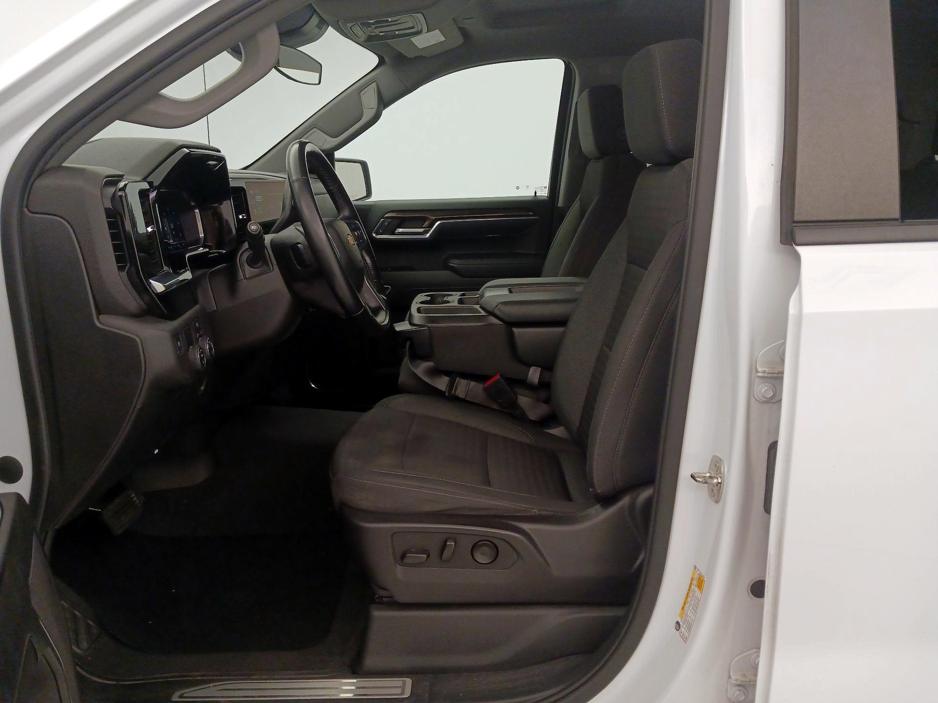 Thumbnail: 2023 Chevrolet Silverado 1500 - 11