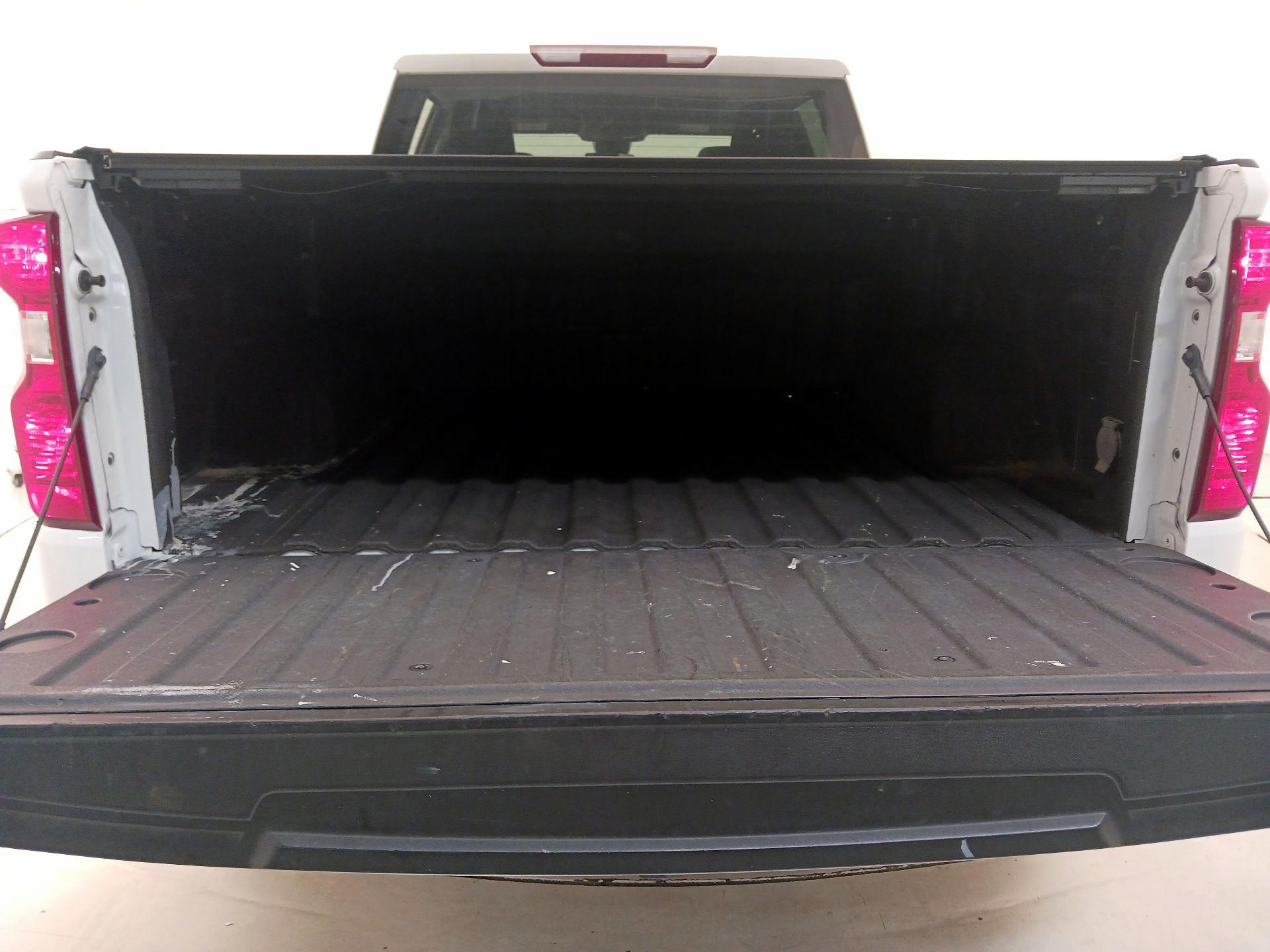 Thumbnail: 2023 Chevrolet Silverado 1500 - 20