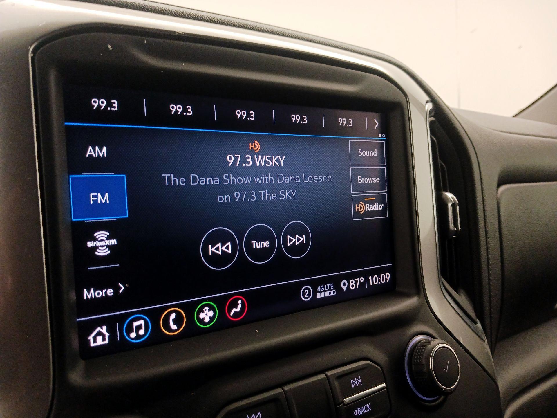 Thumbnail: 2020 Chevrolet Silverado 1500 - 15