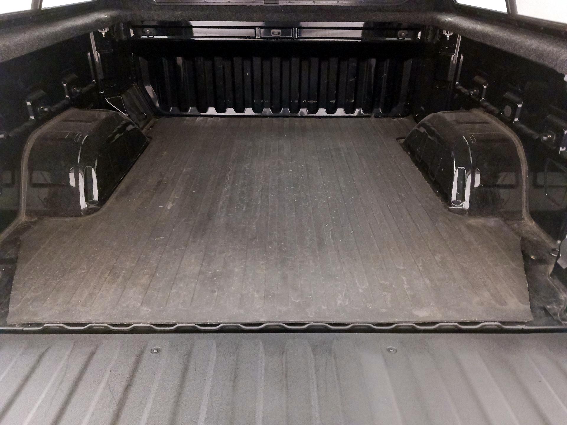 Thumbnail: 2020 Chevrolet Silverado 1500 - 20