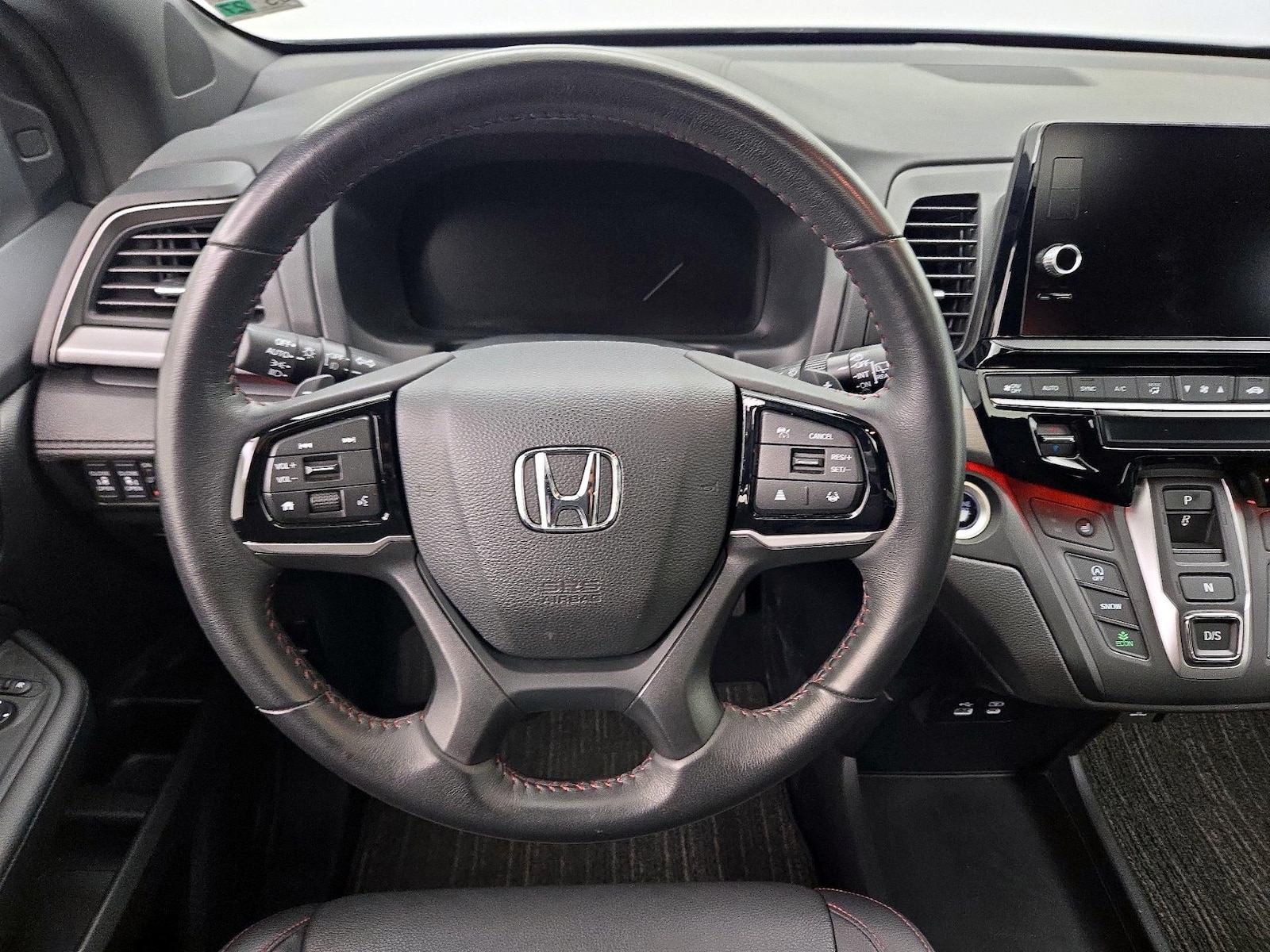 2025 Honda Odyssey Sport L - Photo 11