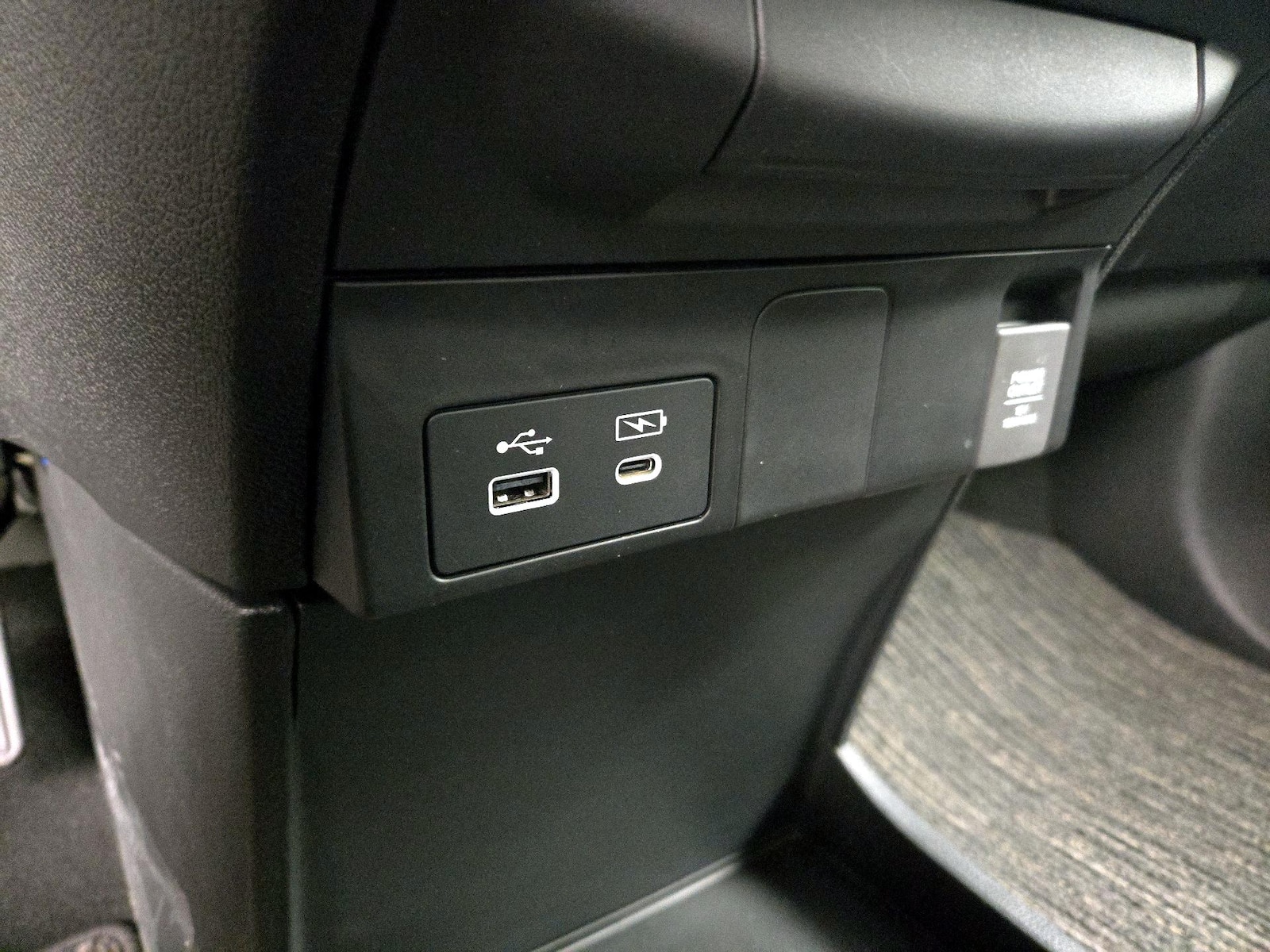 2025 Honda Odyssey Sport L - Photo 19