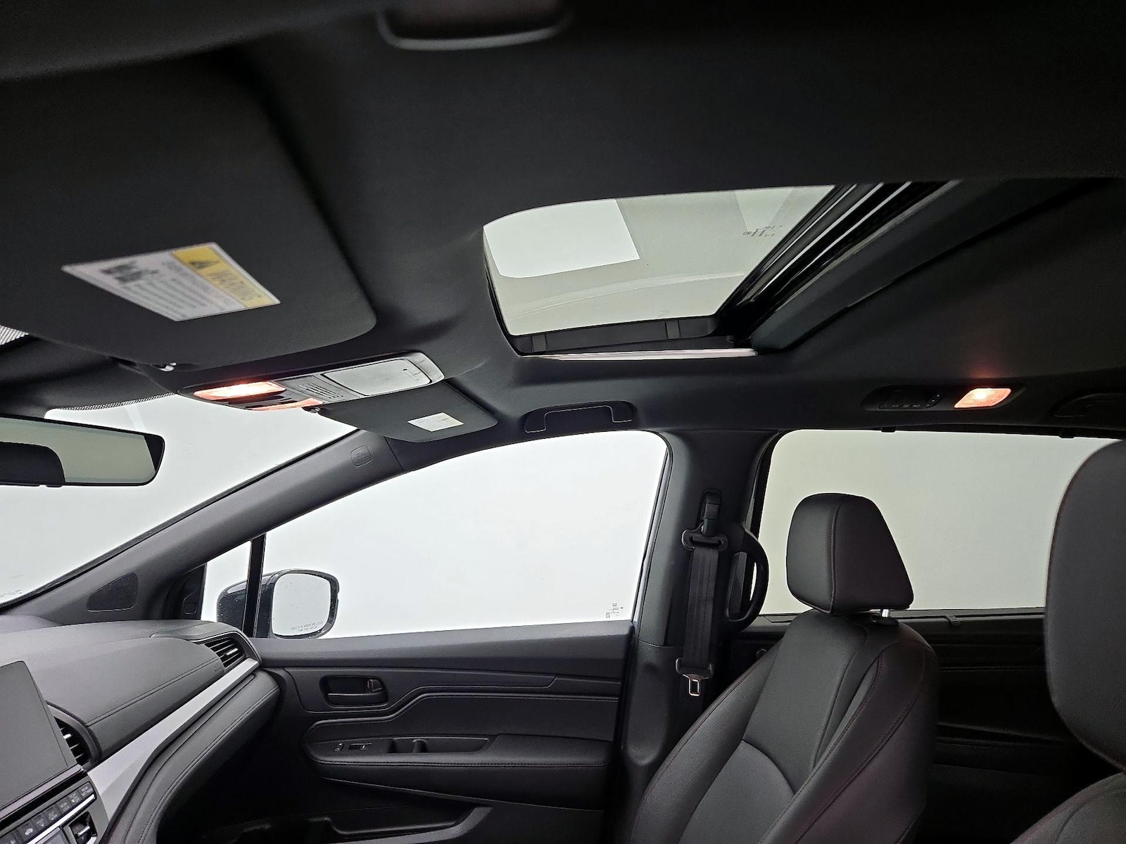 2025 Honda Odyssey Sport L - Photo 20