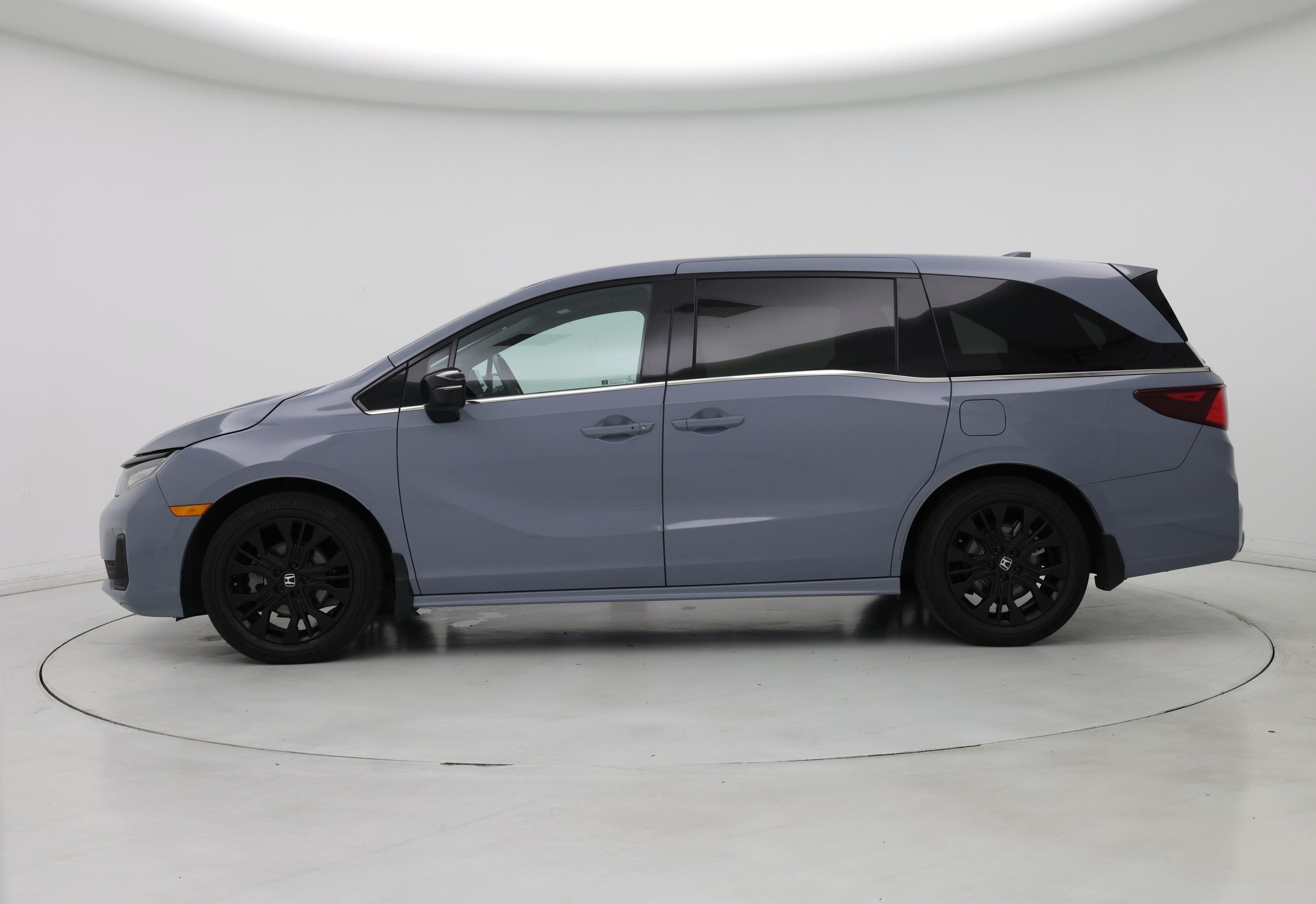 Thumbnail: 2025 Honda Odyssey - 3