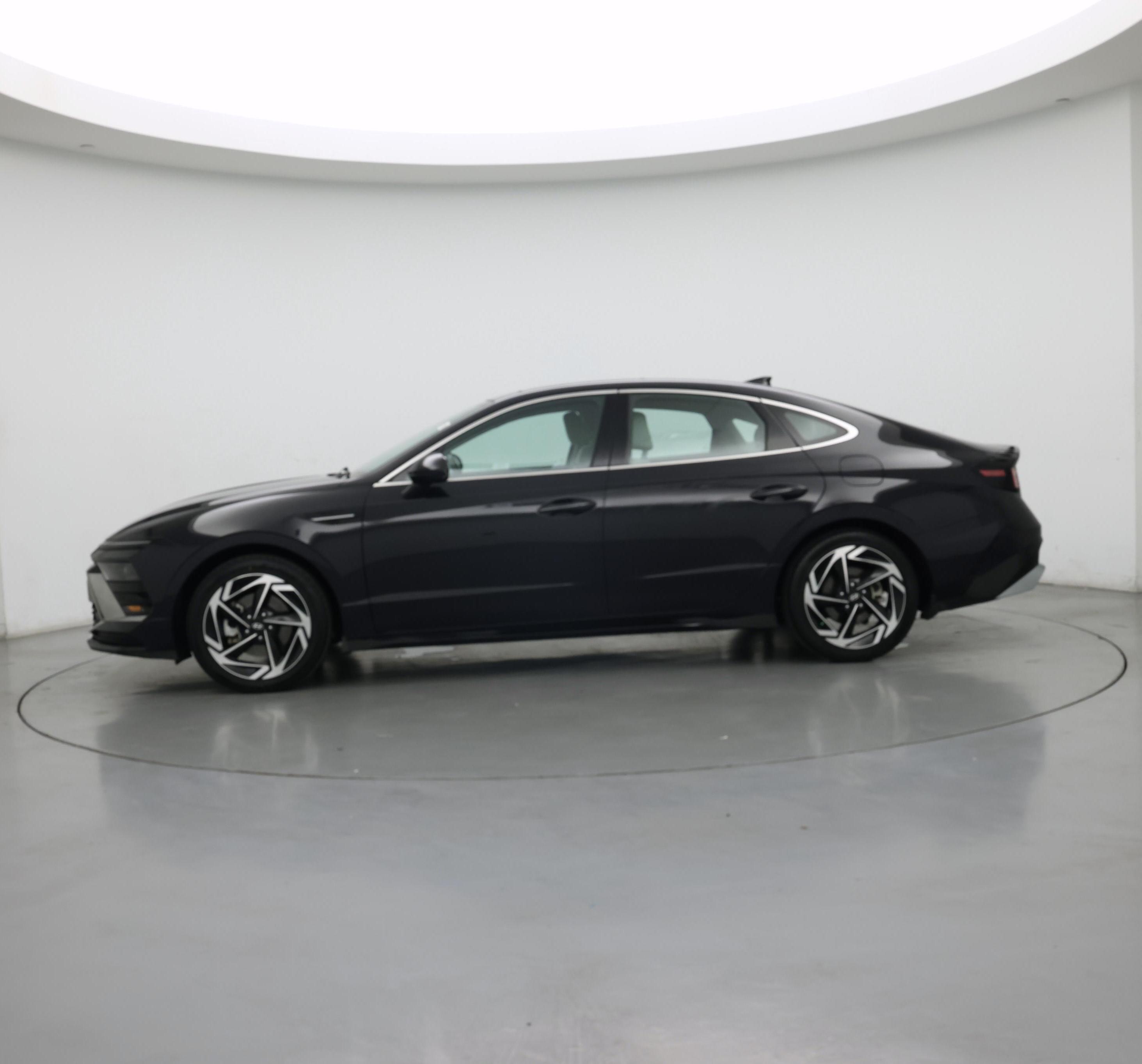 Thumbnail: 2024 Hyundai Sonata - 3