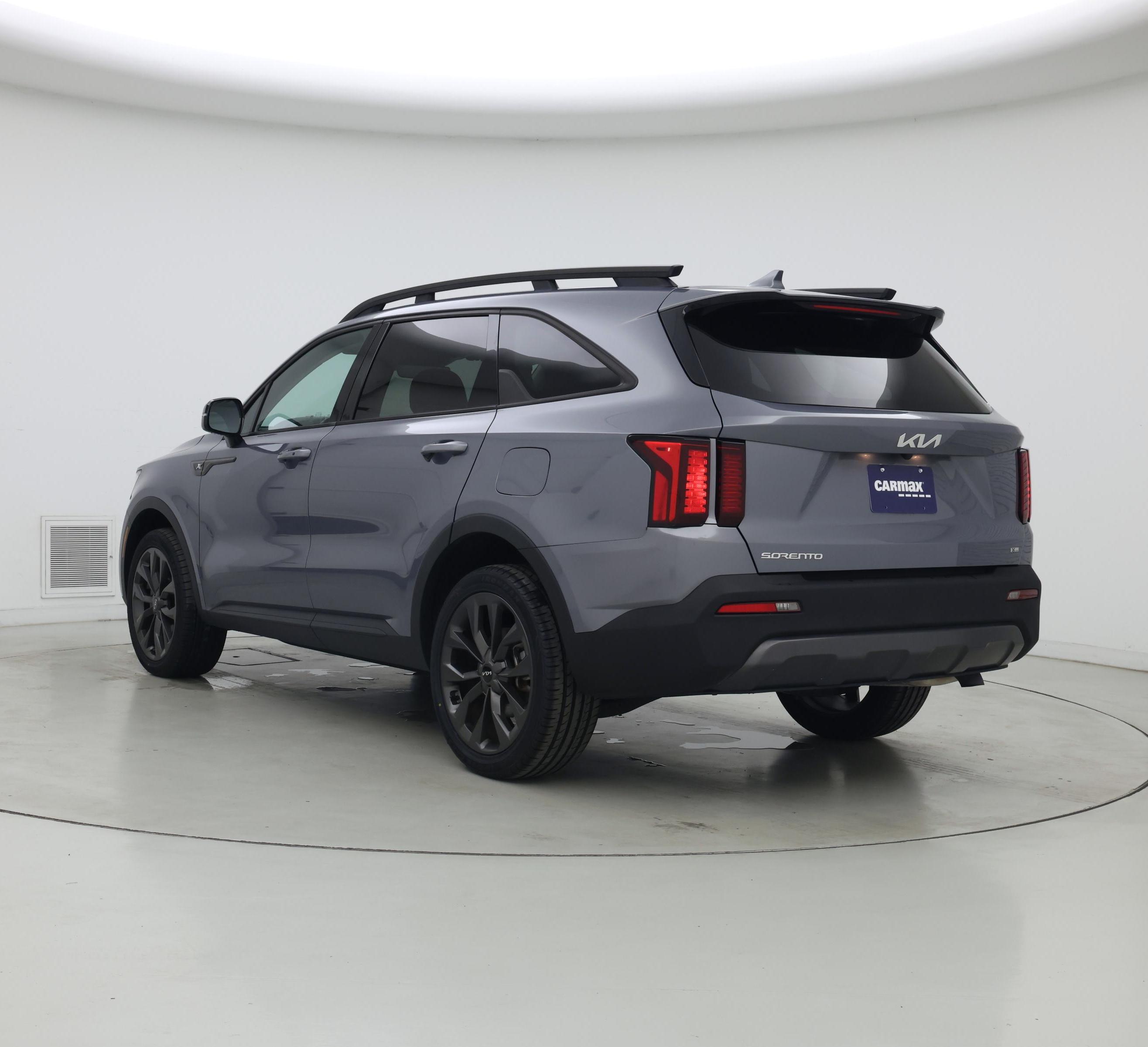 Thumbnail: 2023 Kia Sorento - 2