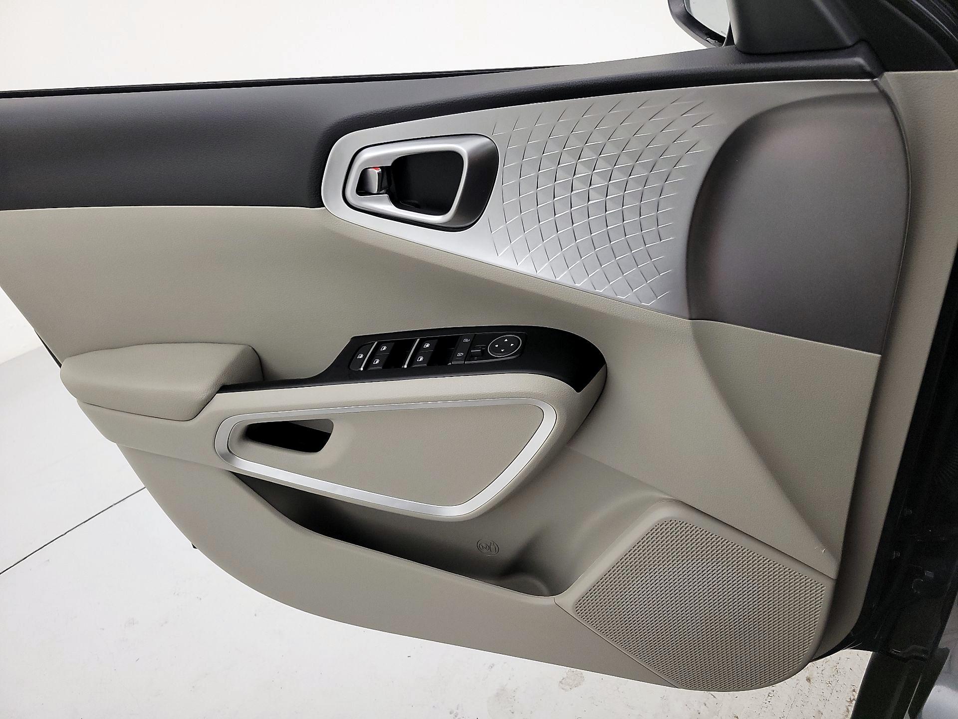 Thumbnail: 2025 Kia Soul - 12