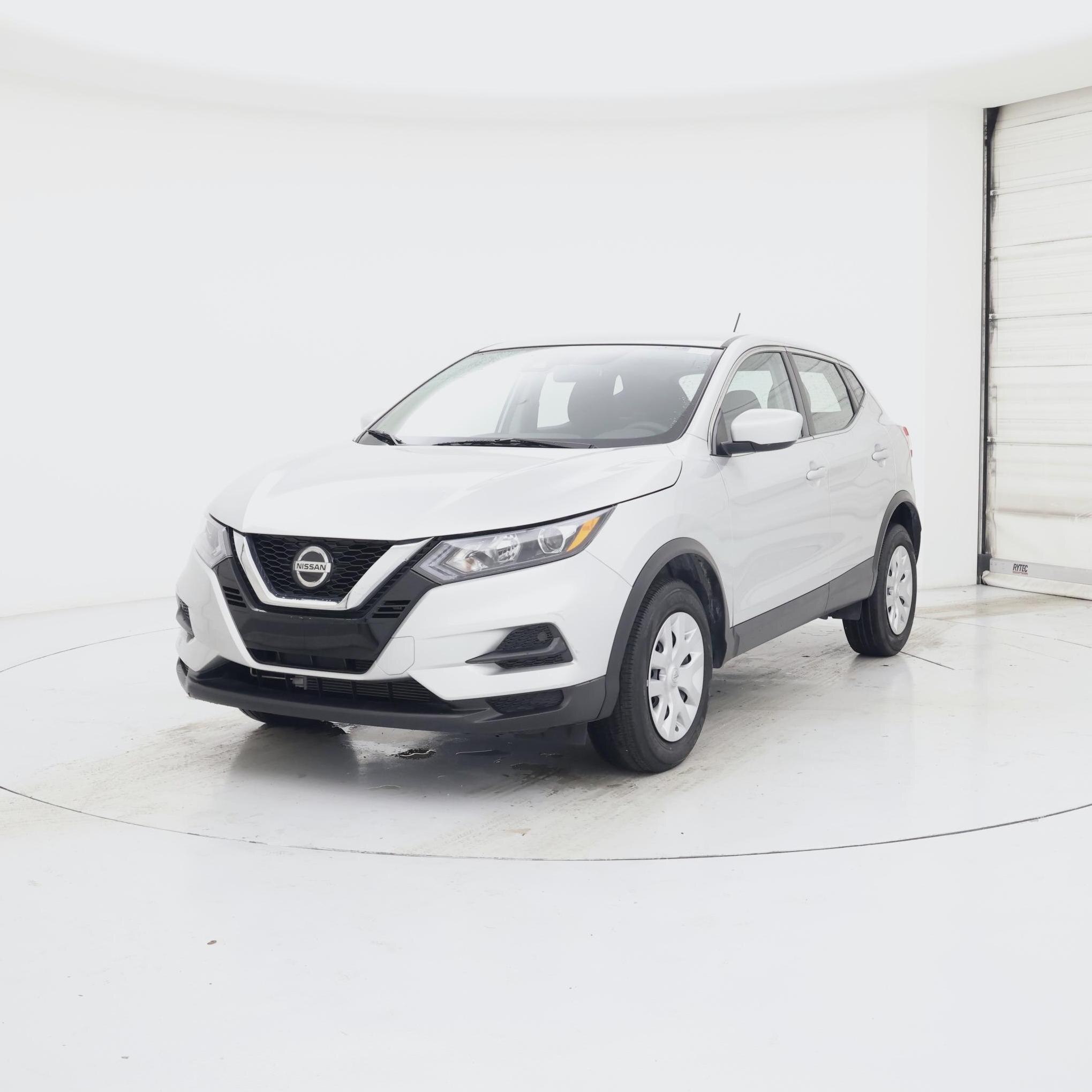 Thumbnail: 2020 Nissan Rogue Sport - 4