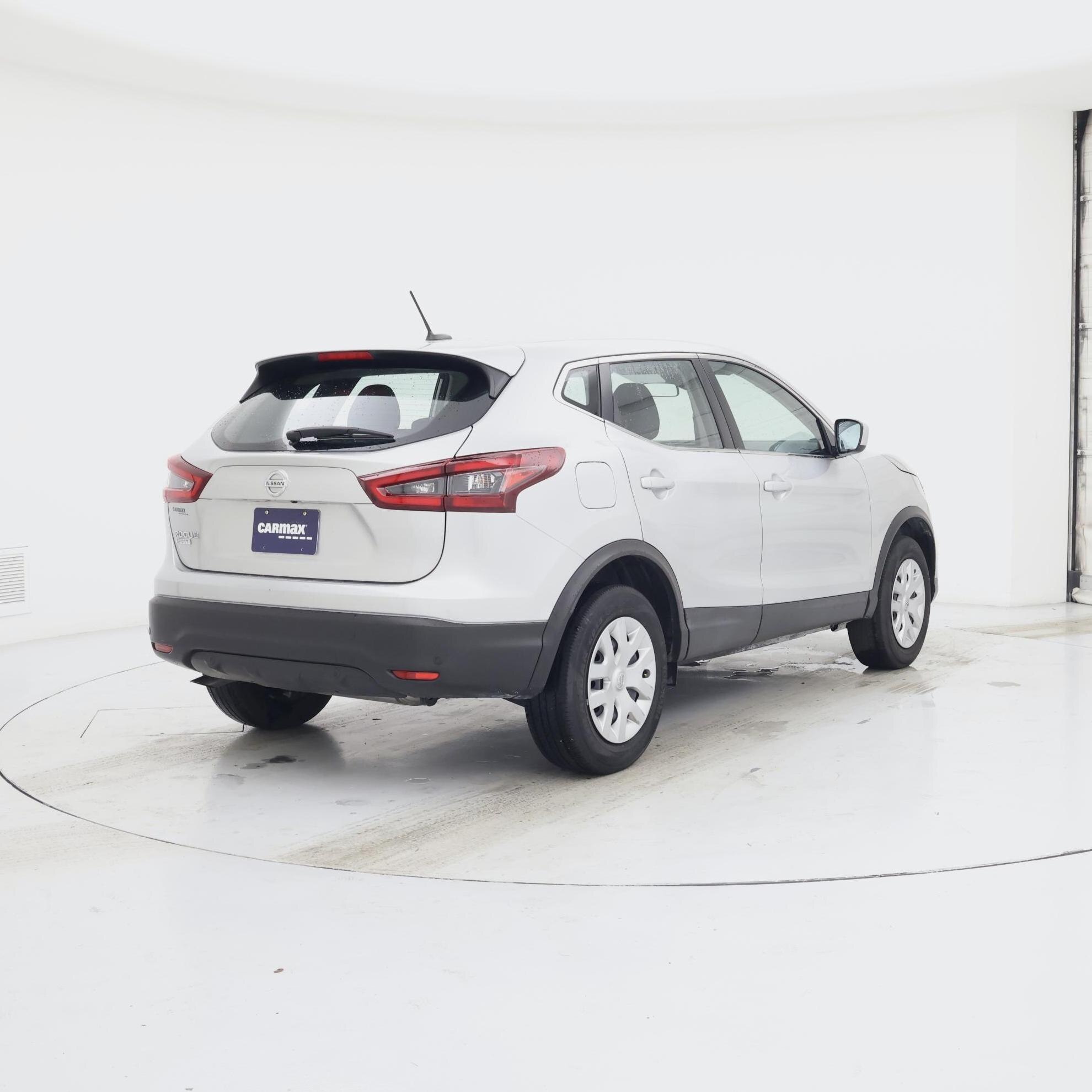Thumbnail: 2020 Nissan Rogue Sport - 8