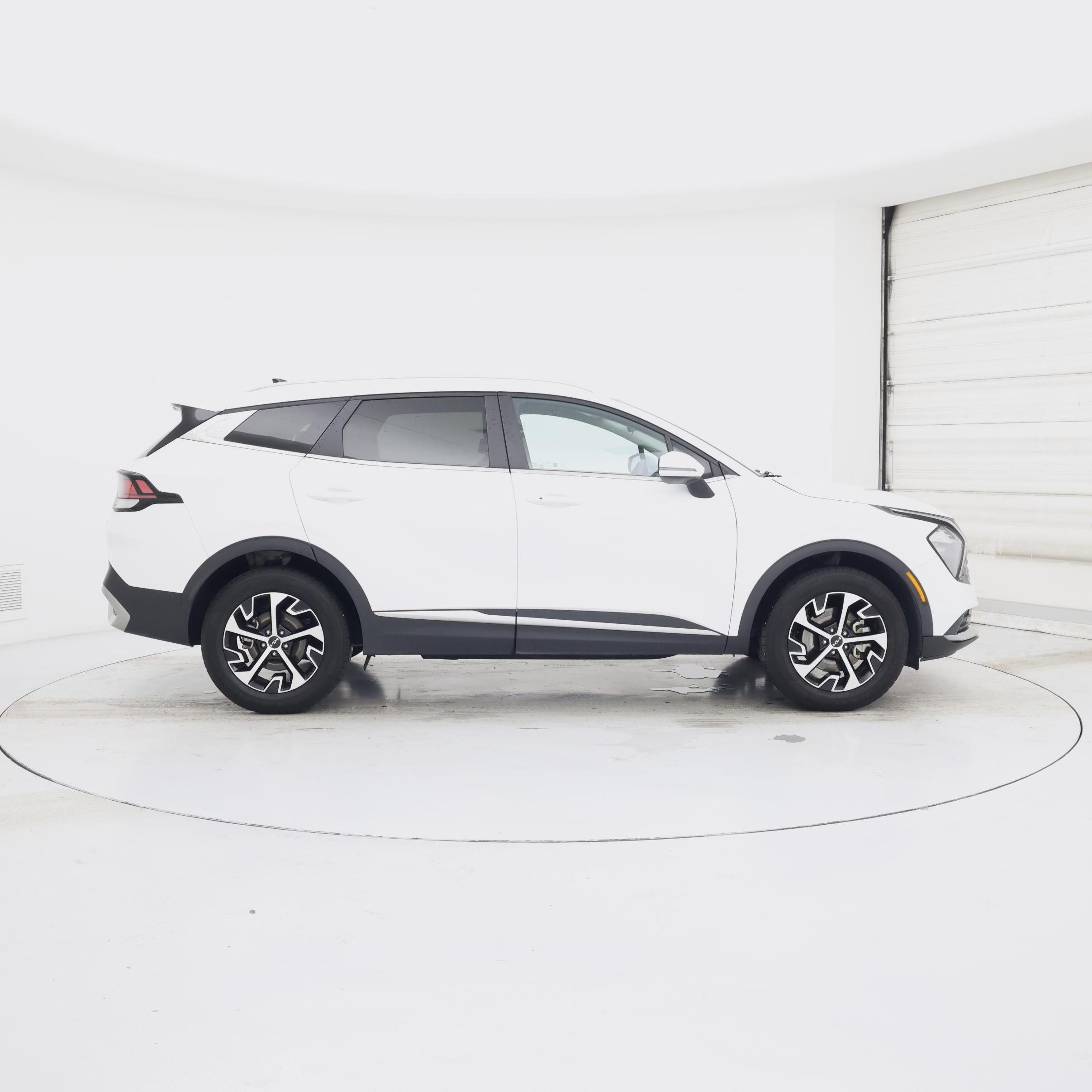 Thumbnail: 2023 Kia Sportage - 7