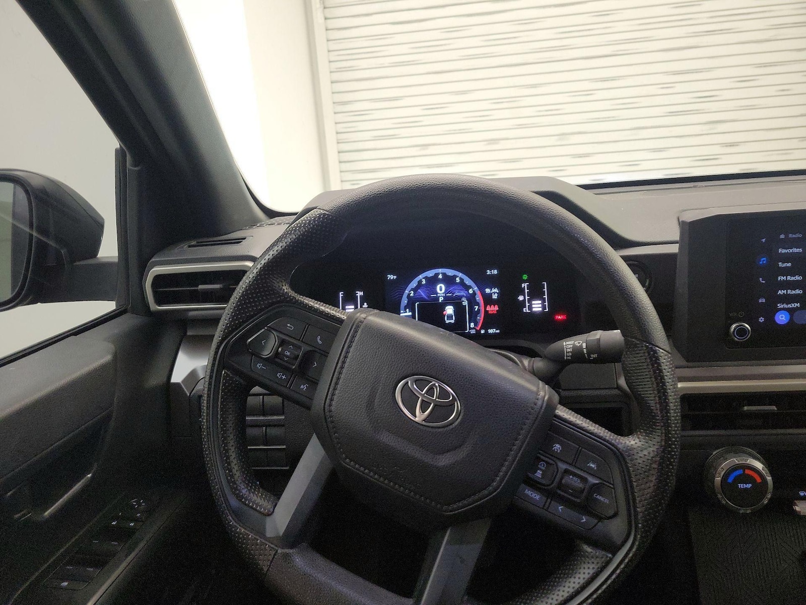 2024 Toyota Tacoma SR5 - Photo 11