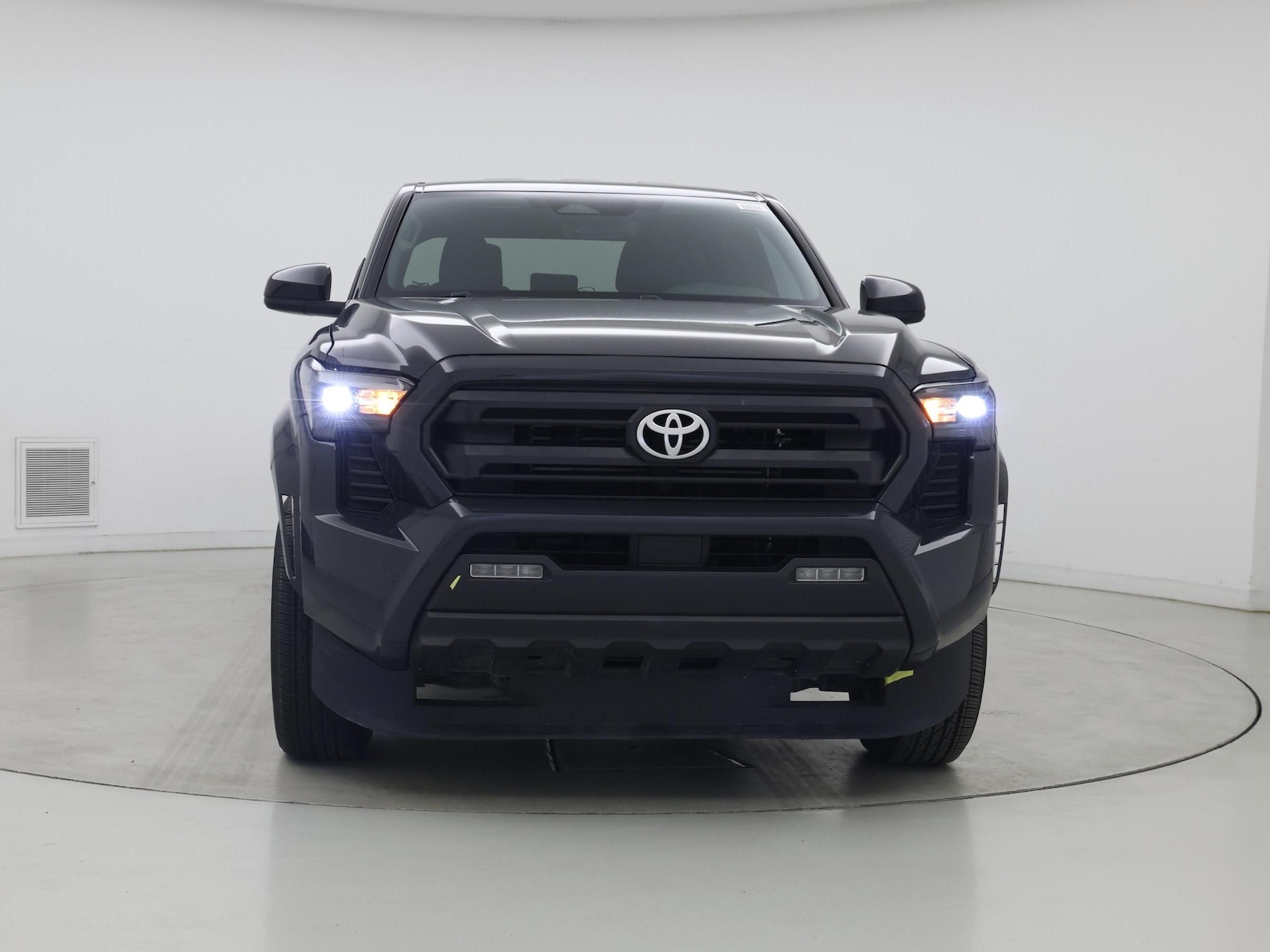 2024 Toyota Tacoma SR5 - Photo 6