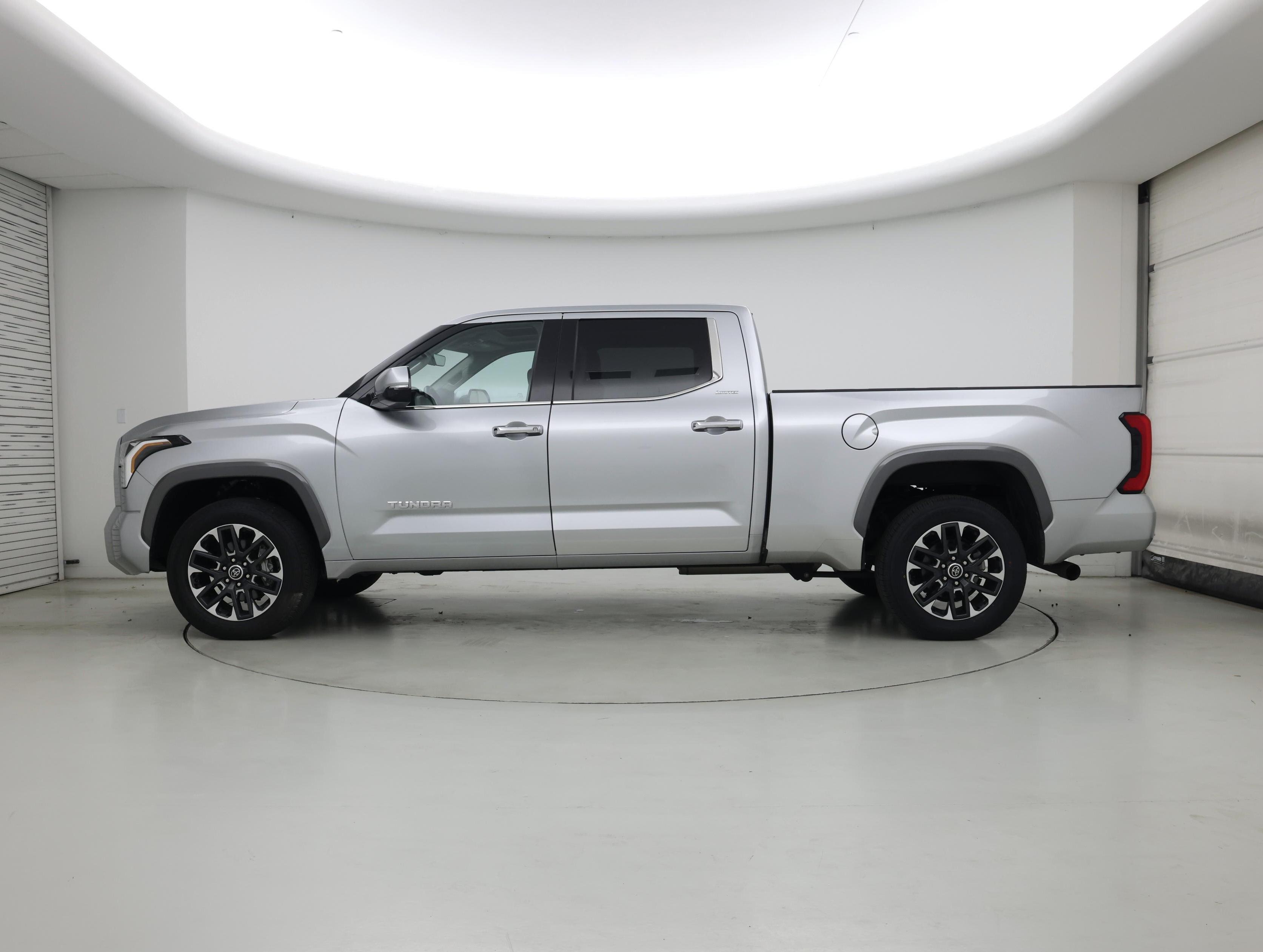 Thumbnail: 2023 Toyota Tundra - 3