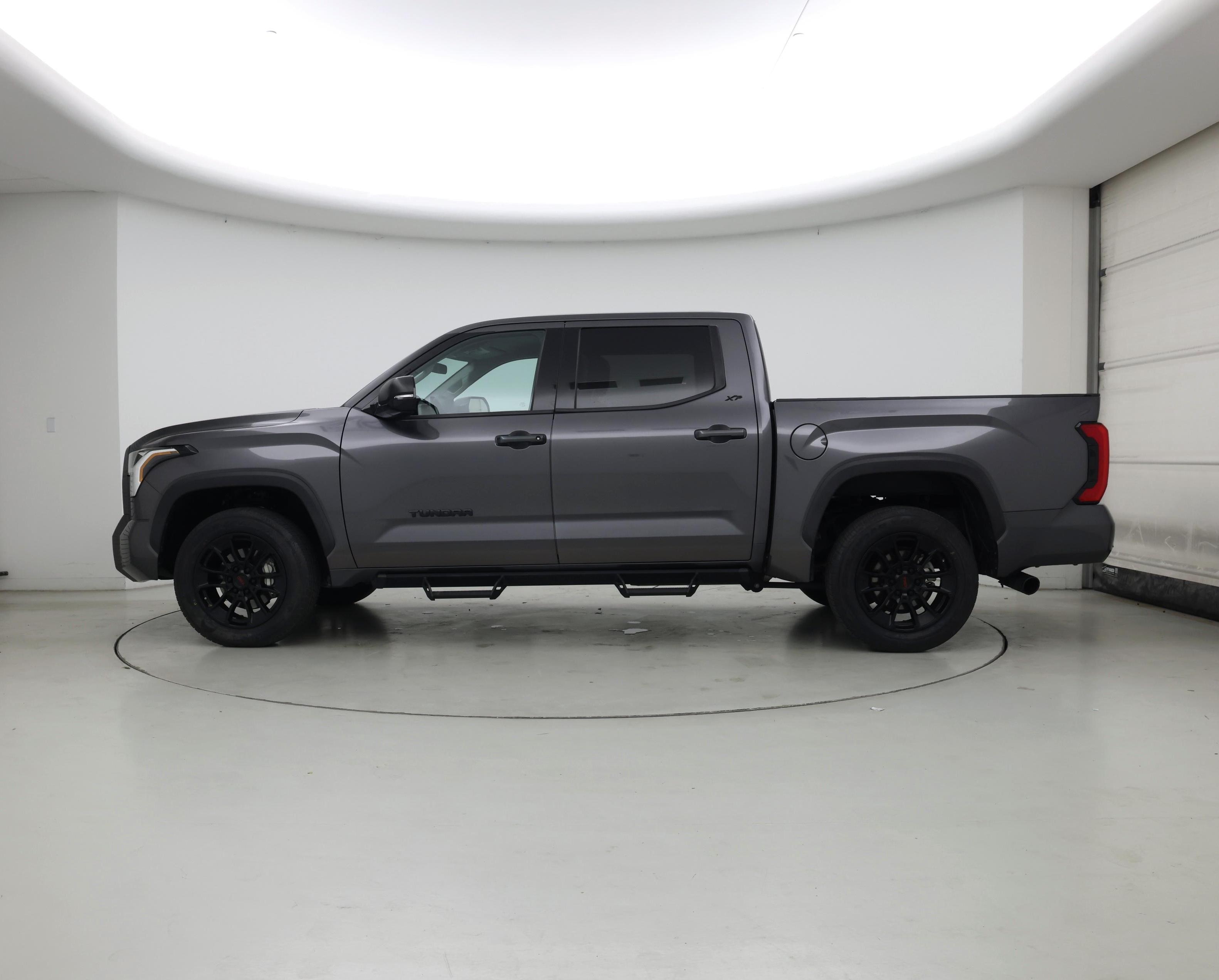 Thumbnail: 2023 Toyota Tundra - 3