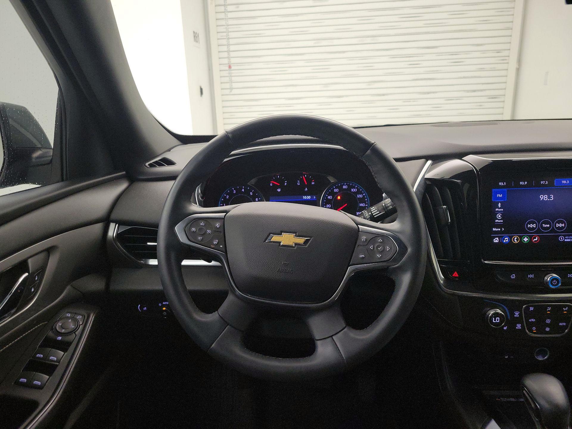 Thumbnail: 2023 Chevrolet Traverse - 10