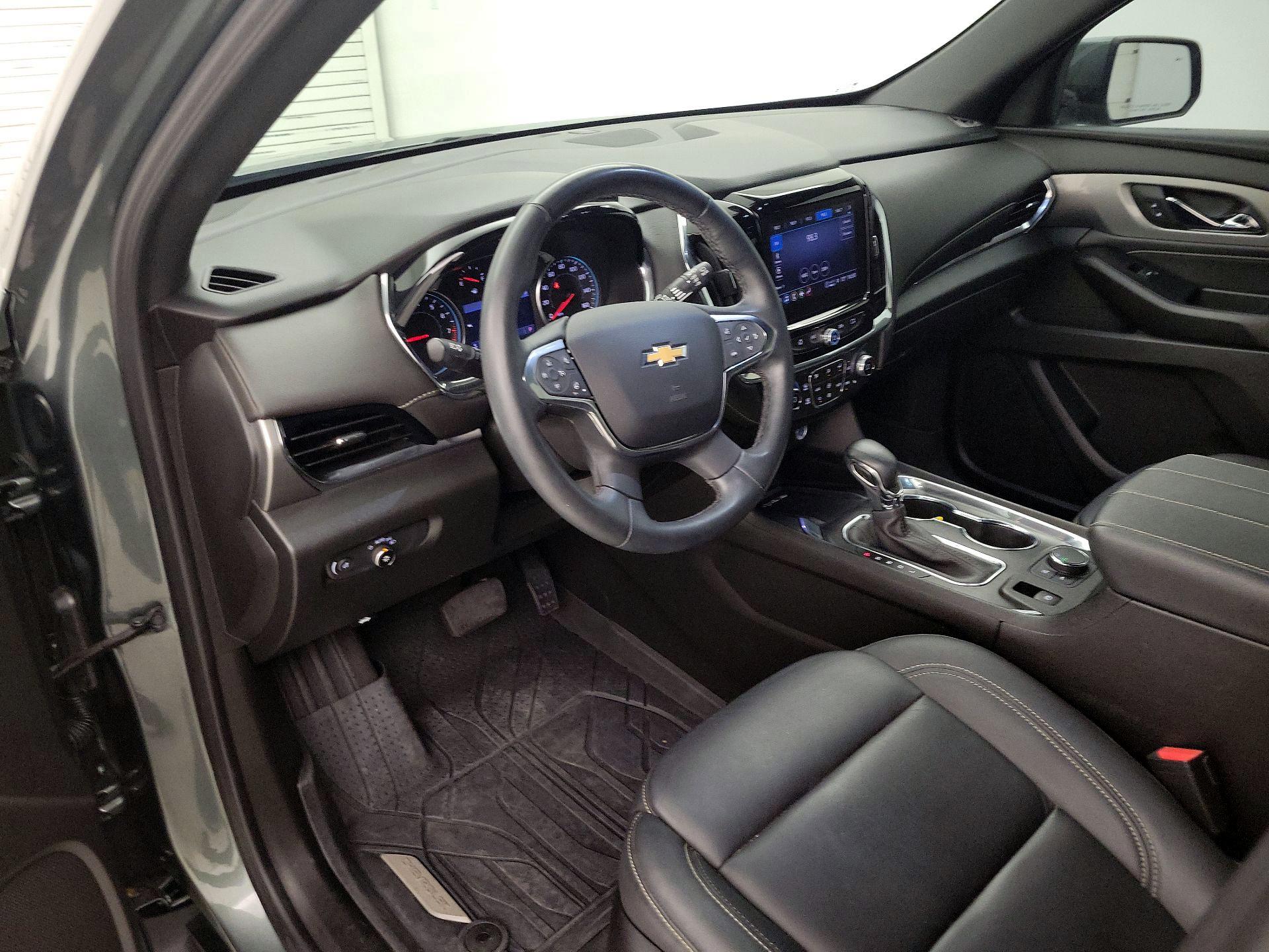 Thumbnail: 2023 Chevrolet Traverse - 11