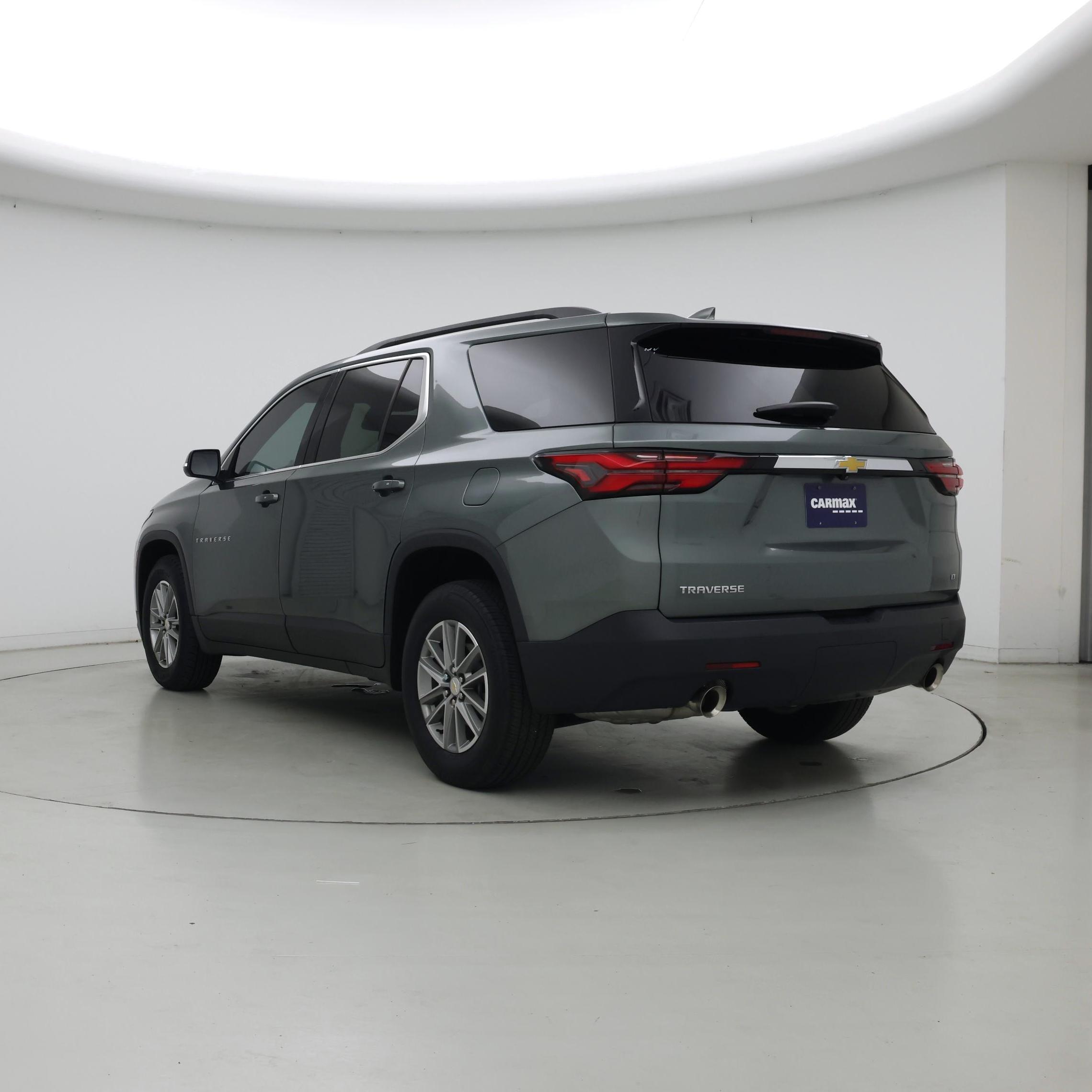 Thumbnail: 2023 Chevrolet Traverse - 2