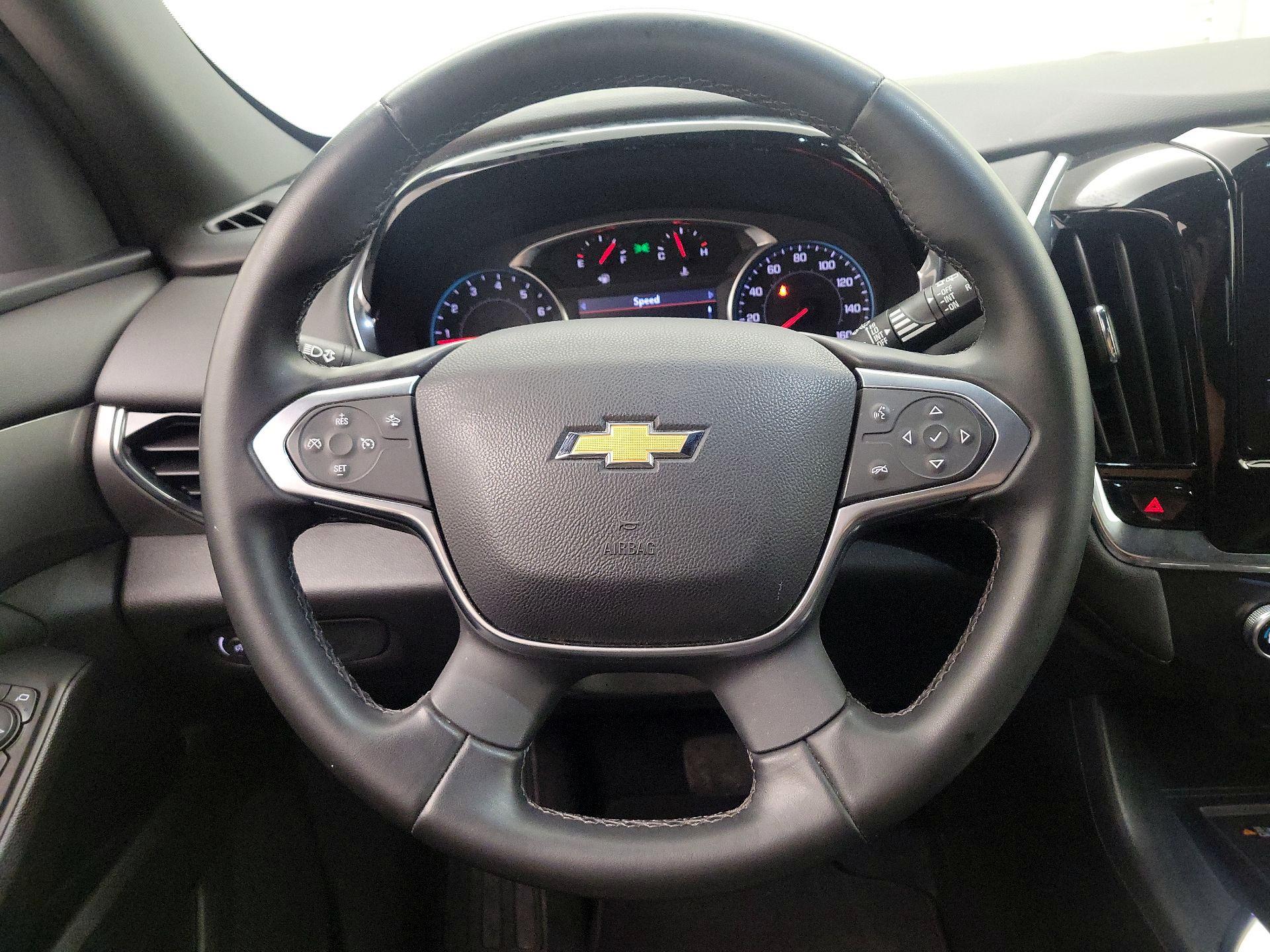 Thumbnail: 2023 Chevrolet Traverse - 10