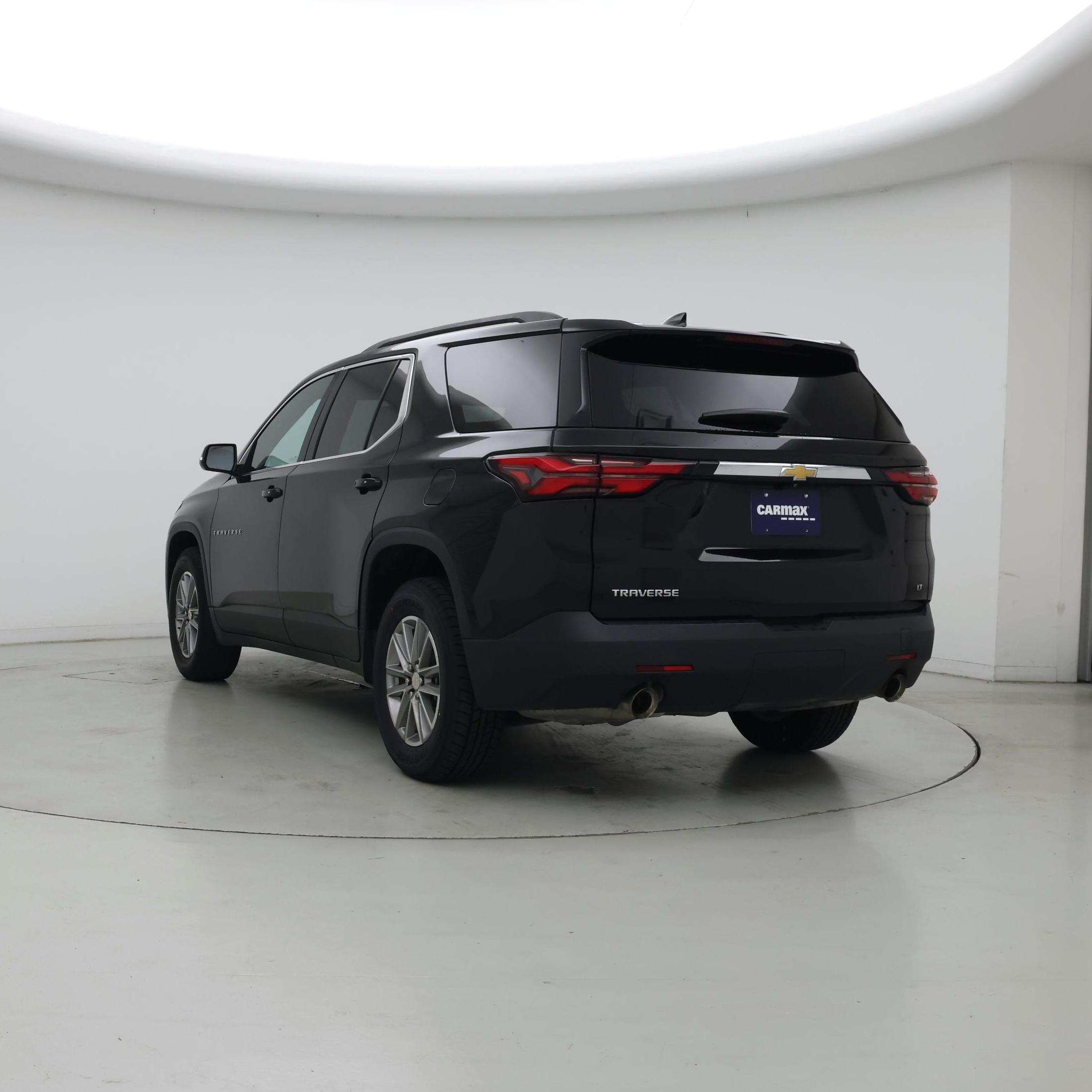 Thumbnail: 2023 Chevrolet Traverse - 2