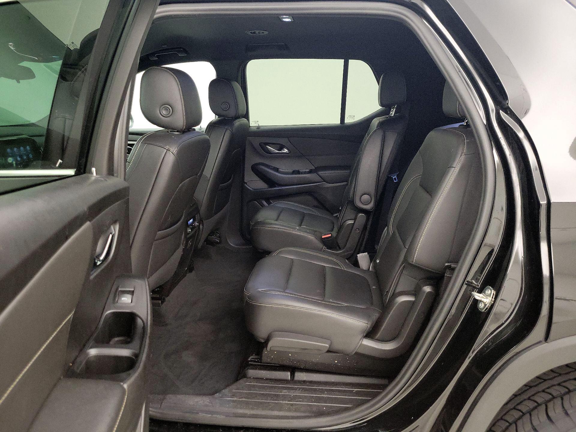 Thumbnail: 2023 Chevrolet Traverse - 19