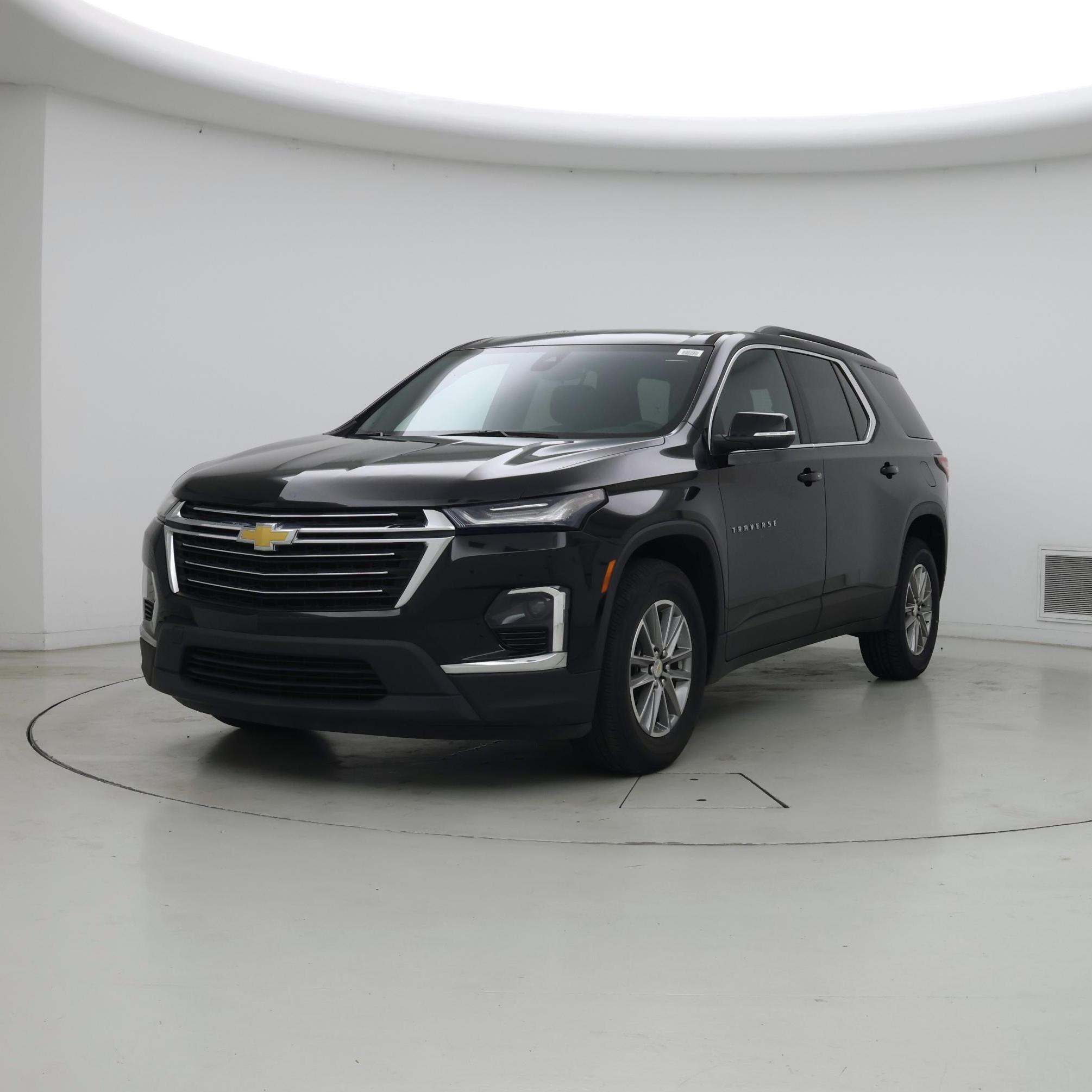 Thumbnail: 2023 Chevrolet Traverse - 4