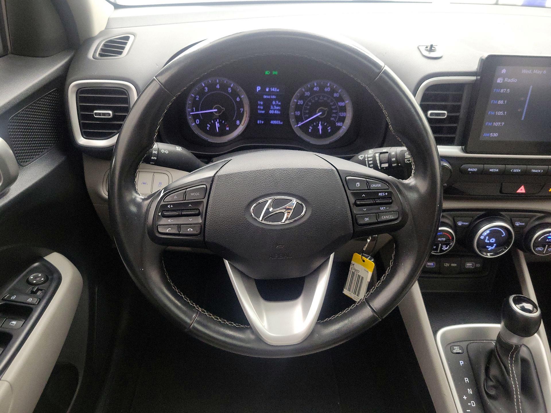 Thumbnail: 2022 Hyundai Venue - 10
