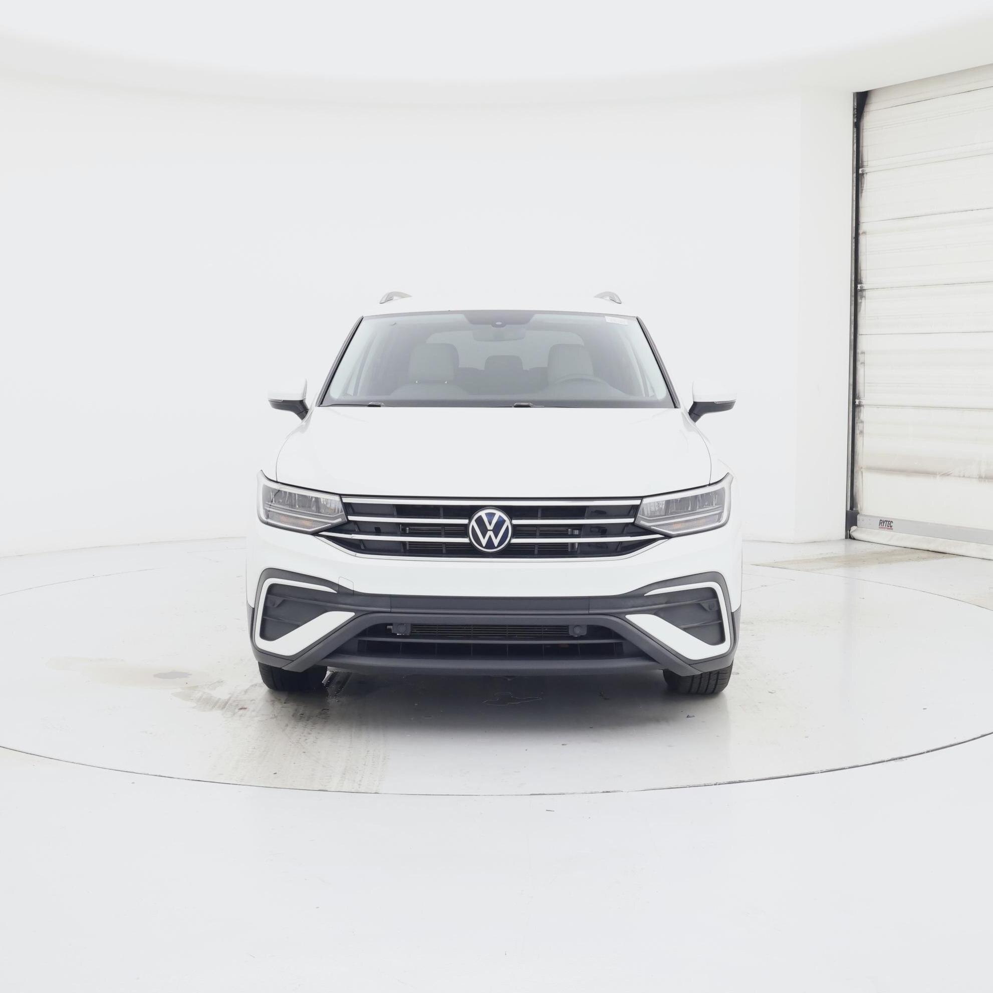 Thumbnail: 2023 Volkswagen Tiguan - 5