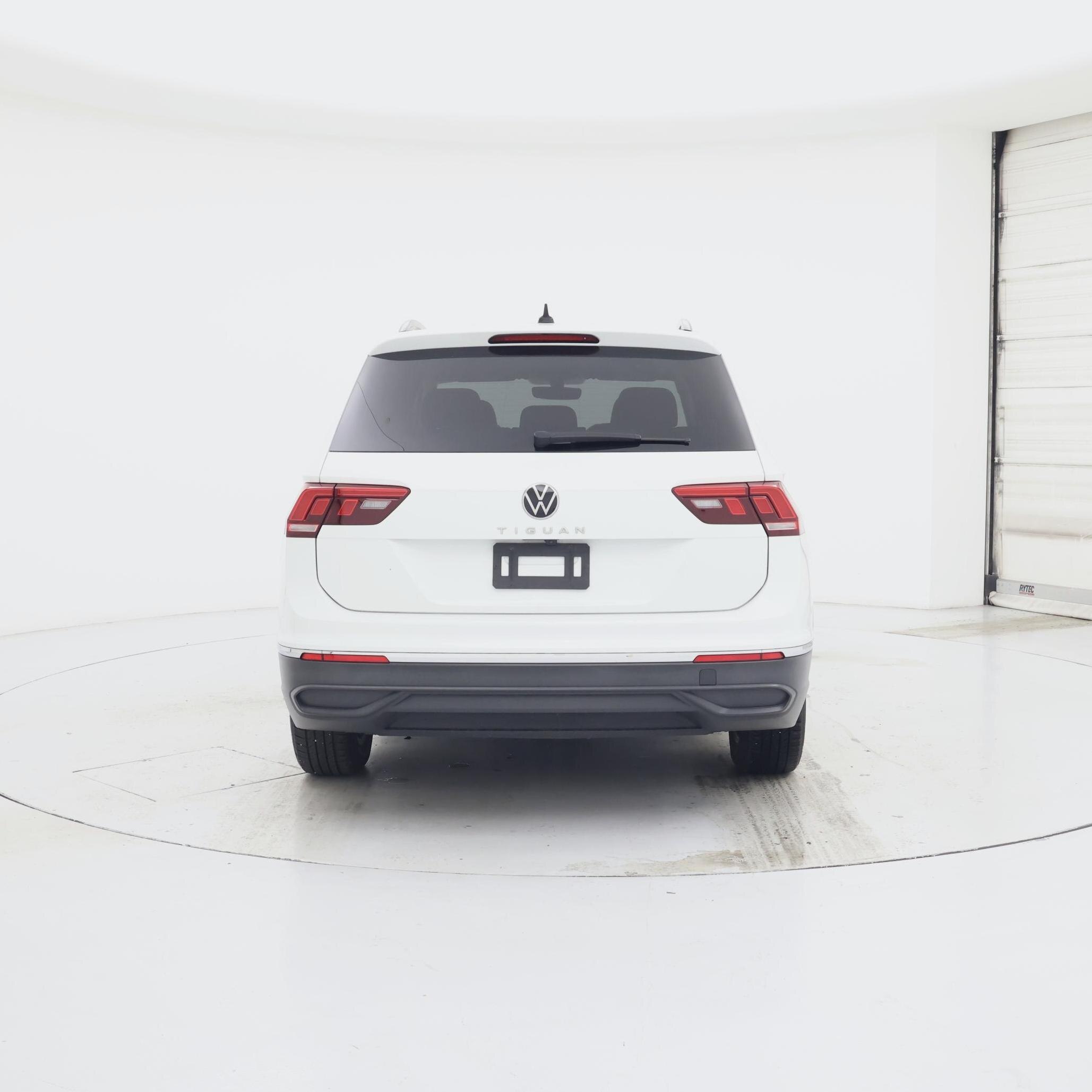 Thumbnail: 2023 Volkswagen Tiguan - 6