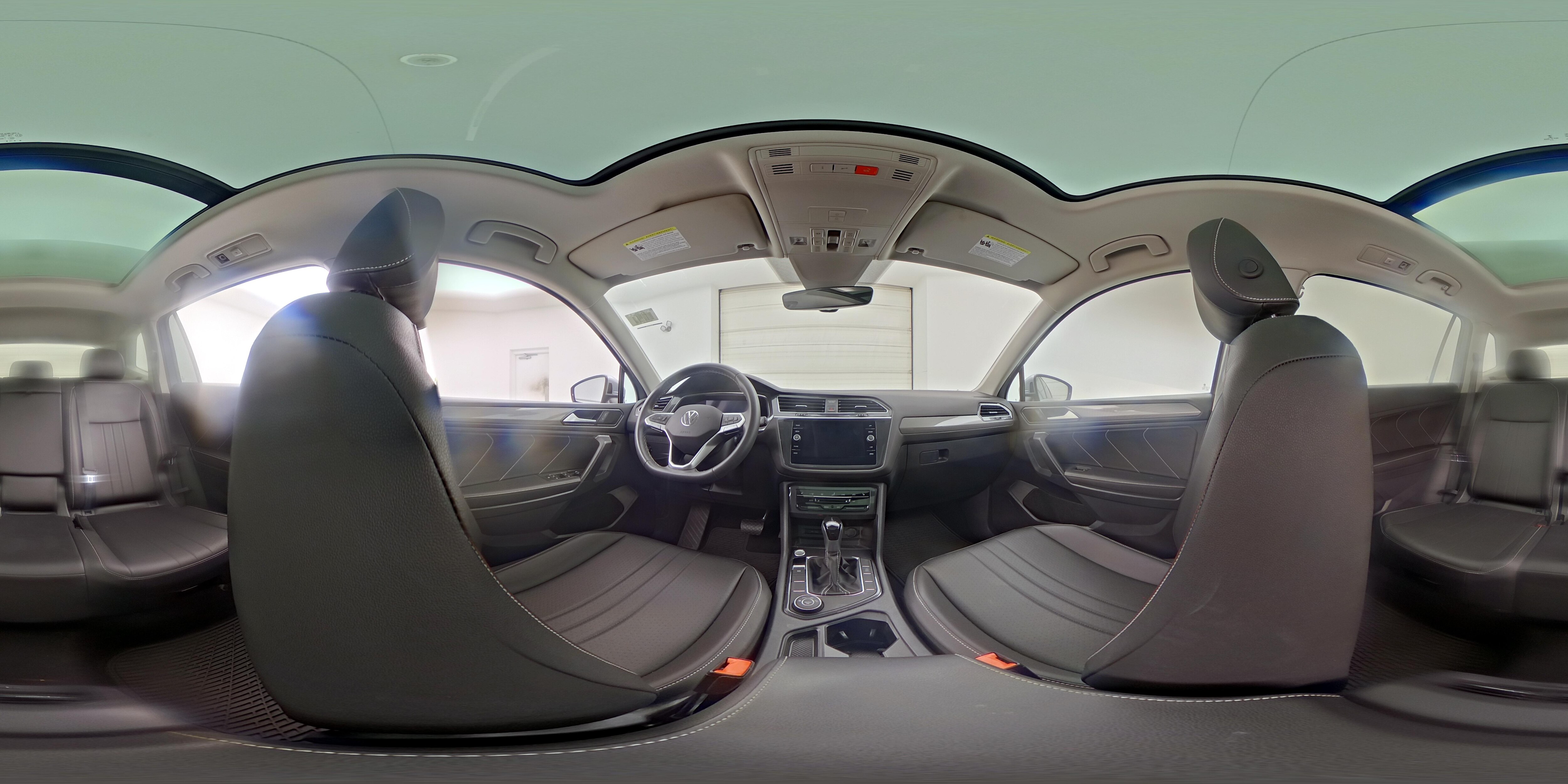2023 Volkswagen Tiguan SE - Photo 25