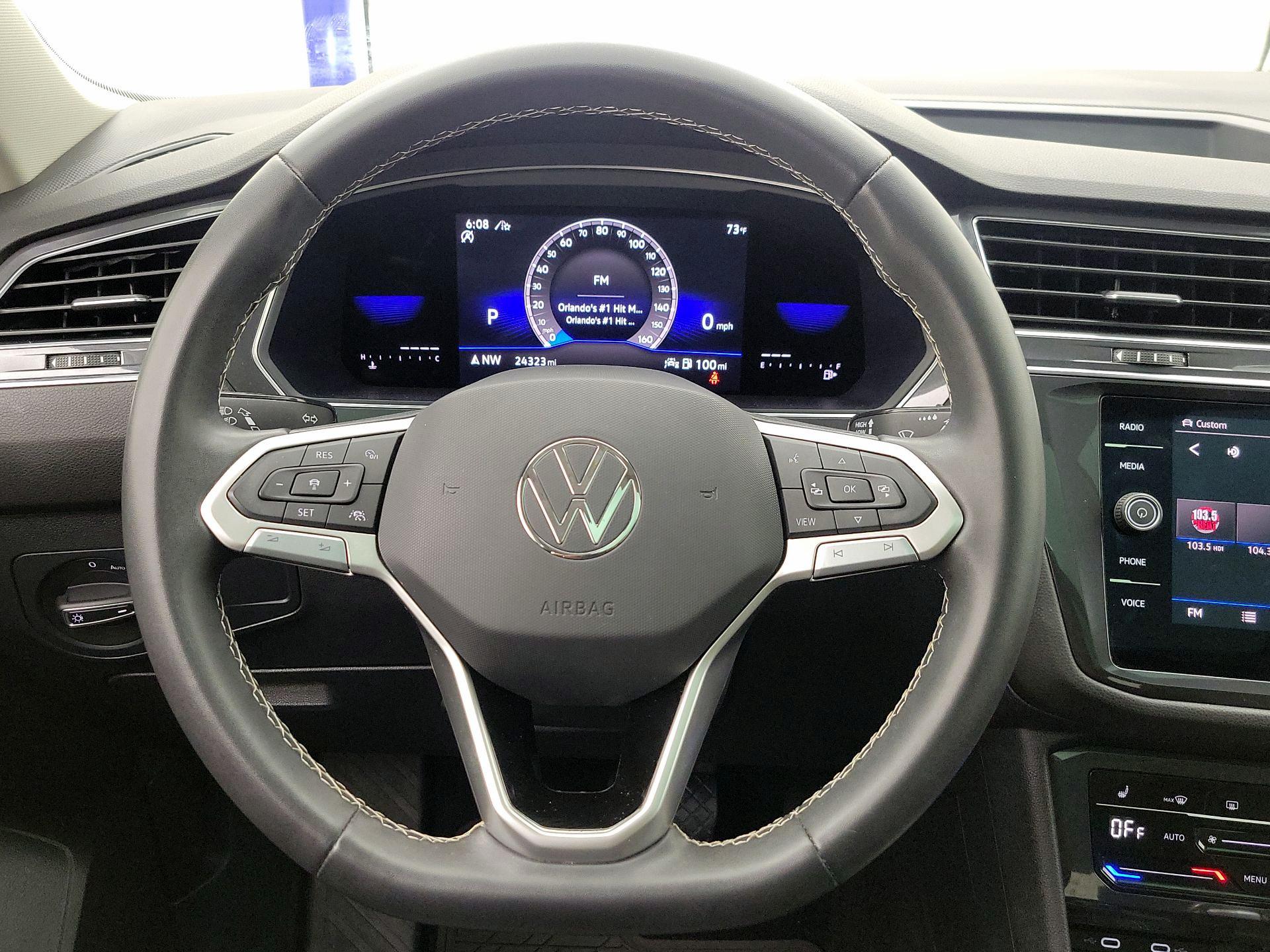 Thumbnail: 2023 Volkswagen Tiguan - 10