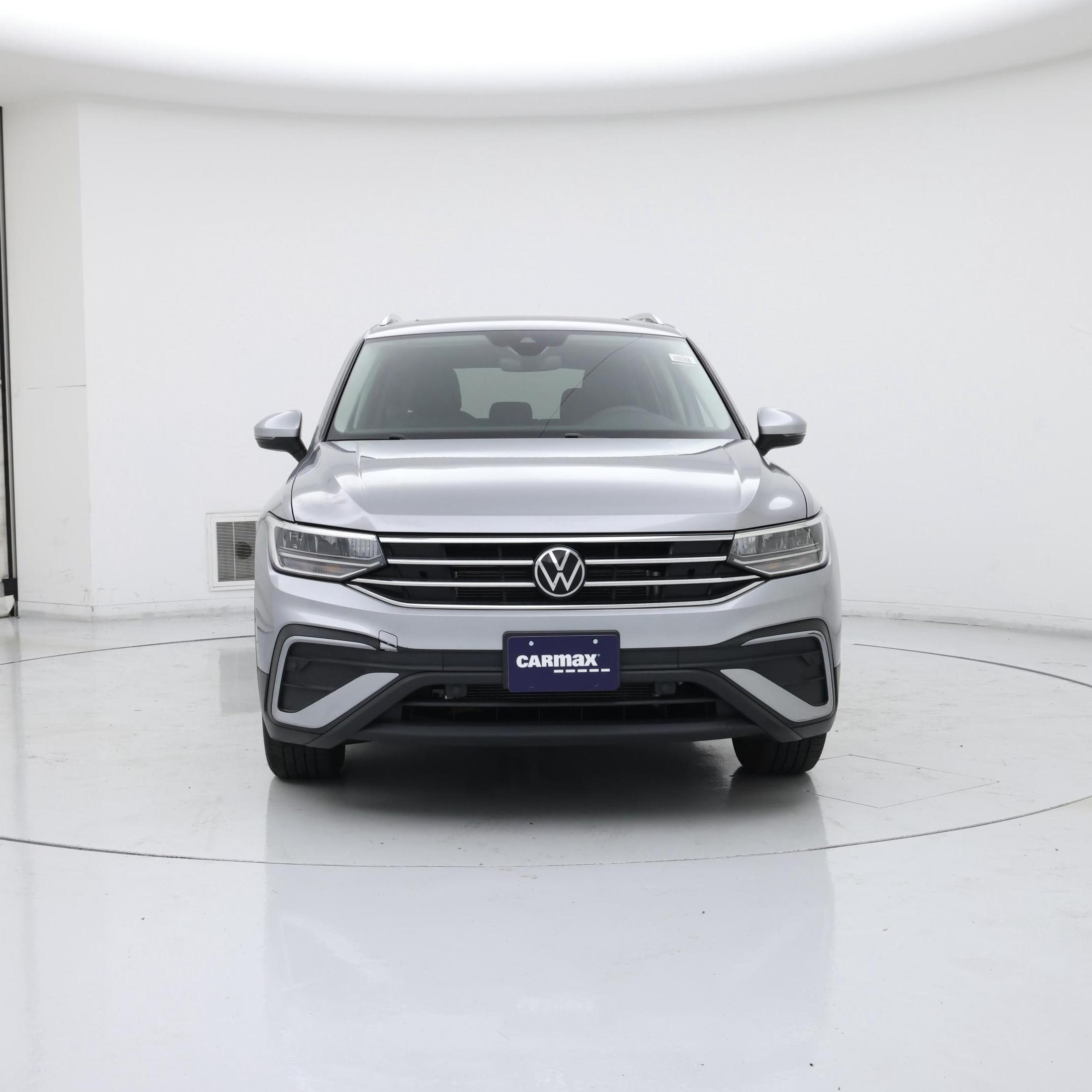 Thumbnail: 2023 Volkswagen Tiguan - 5