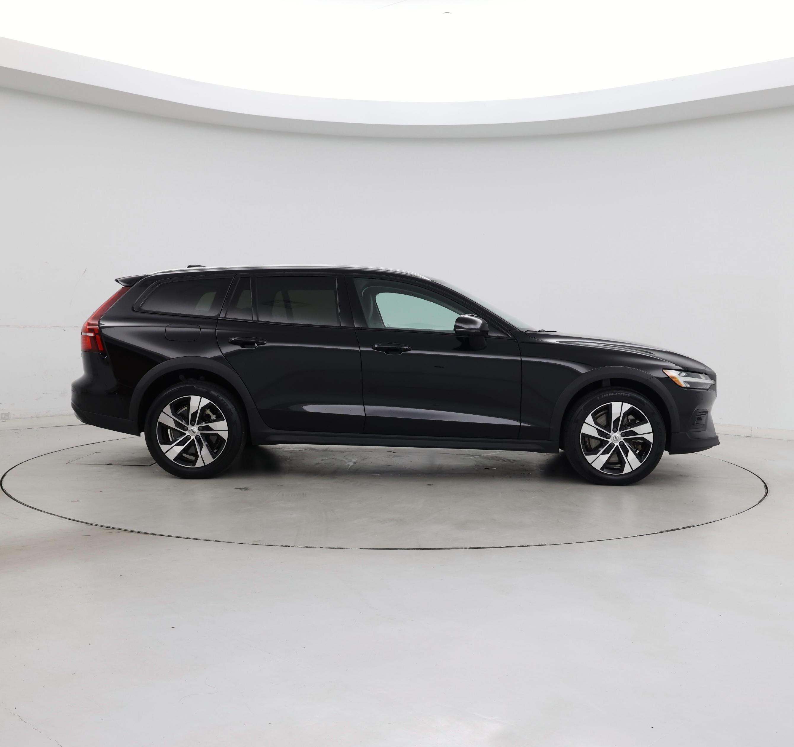 Thumbnail: 2025 Volvo S60 - 7