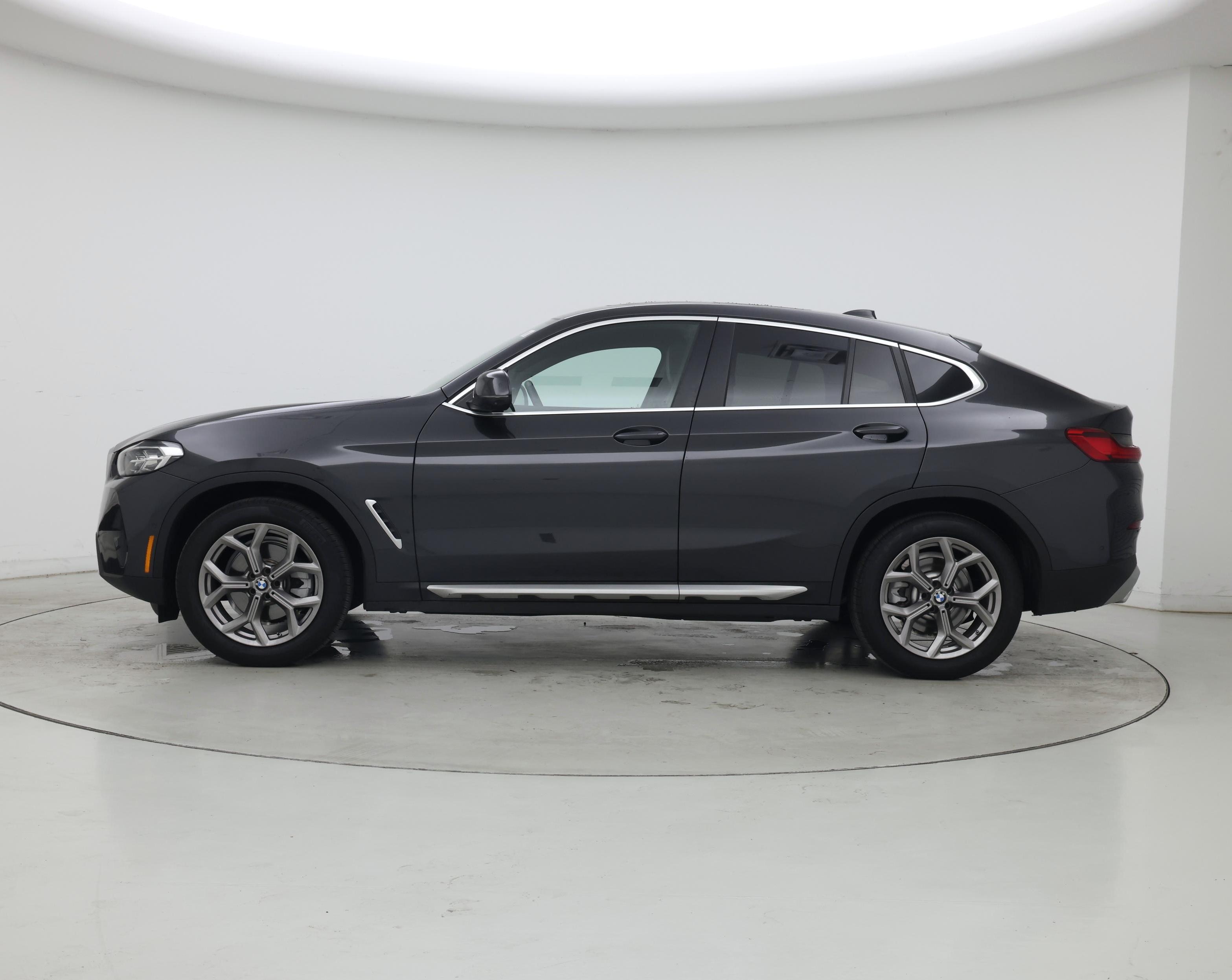 Thumbnail: 2023 BMW X4 - 4