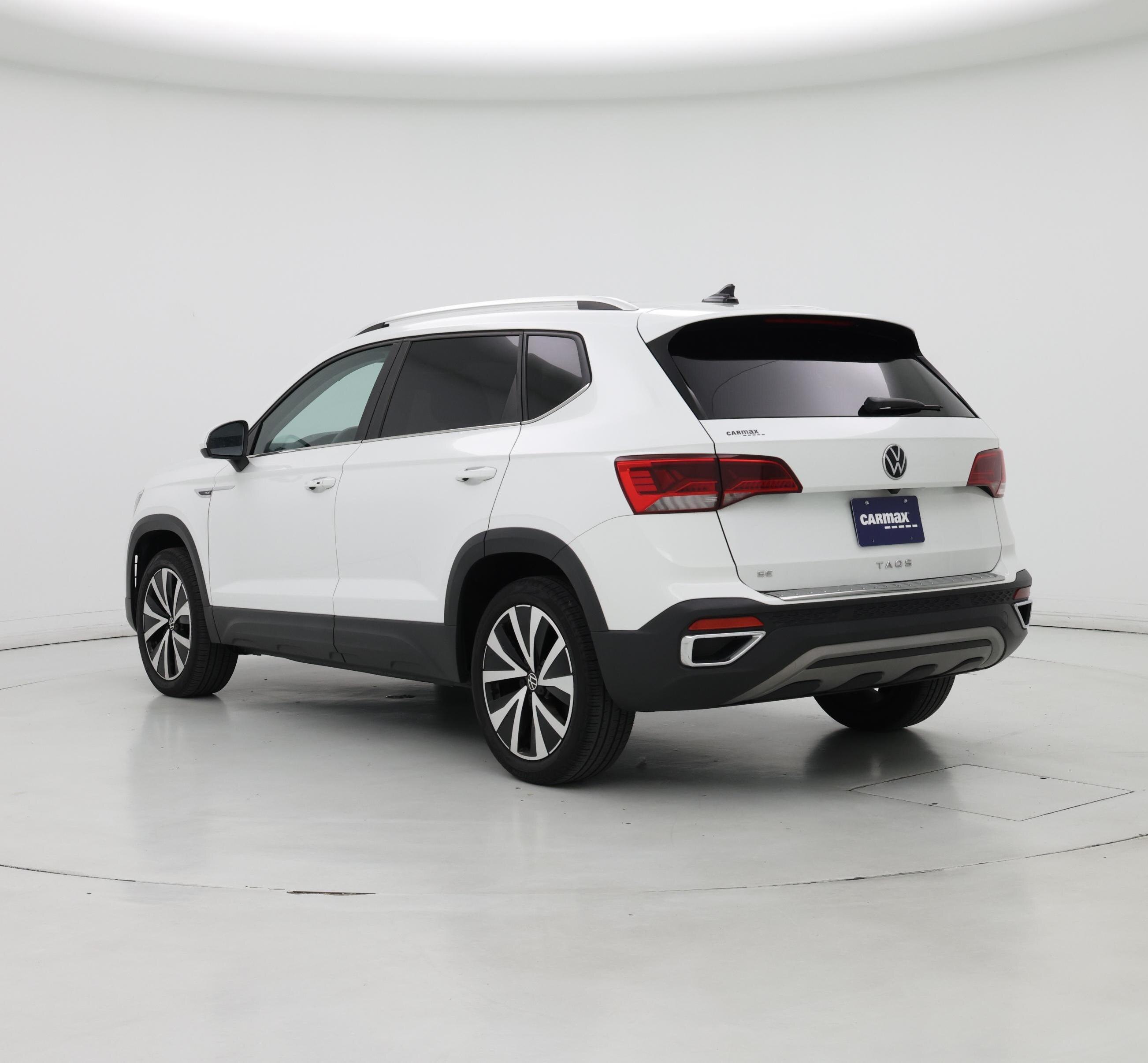 Thumbnail: 2022 Volkswagen Taos - 2