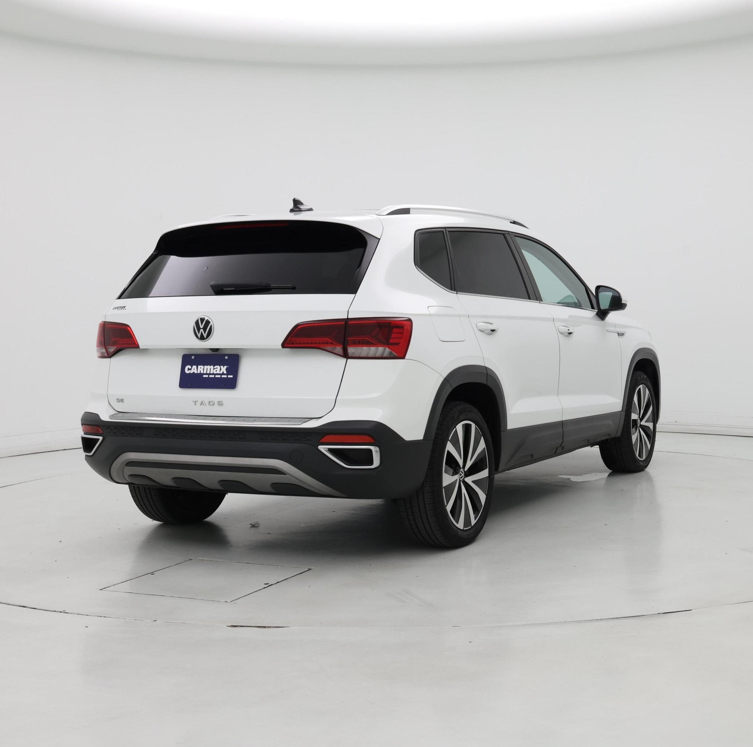 Thumbnail: 2022 Volkswagen Taos - 8
