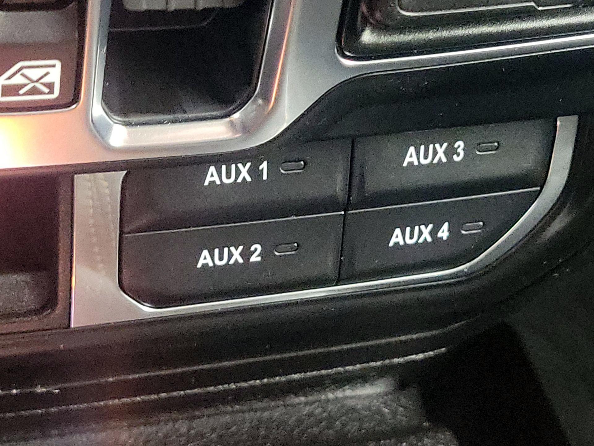 Thumbnail: 2021 Jeep Wrangler - 19