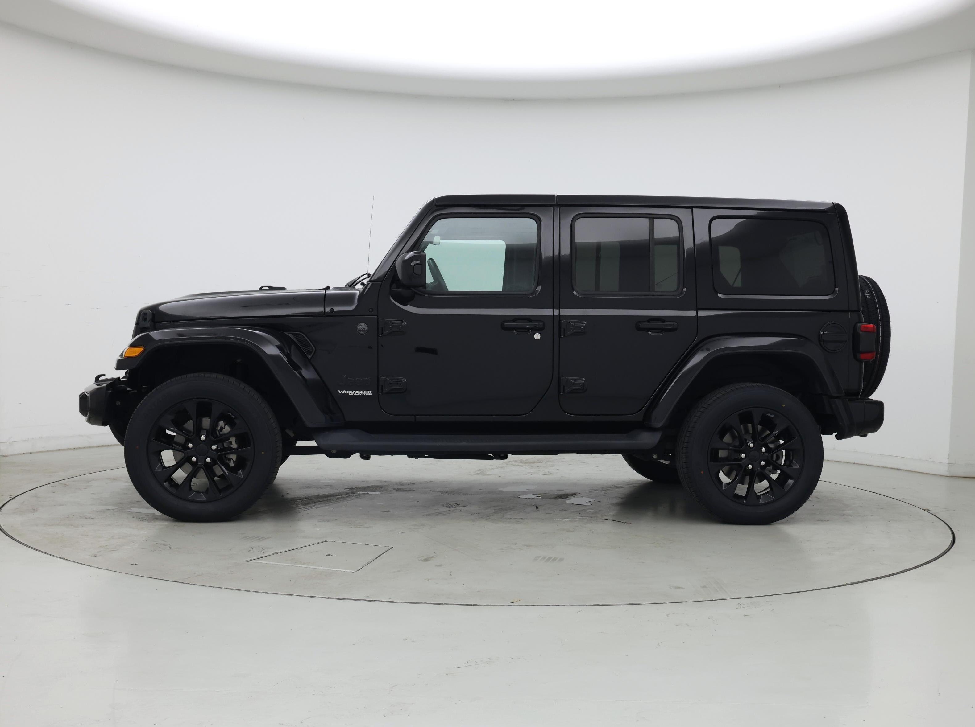 Thumbnail: 2021 Jeep Wrangler - 3
