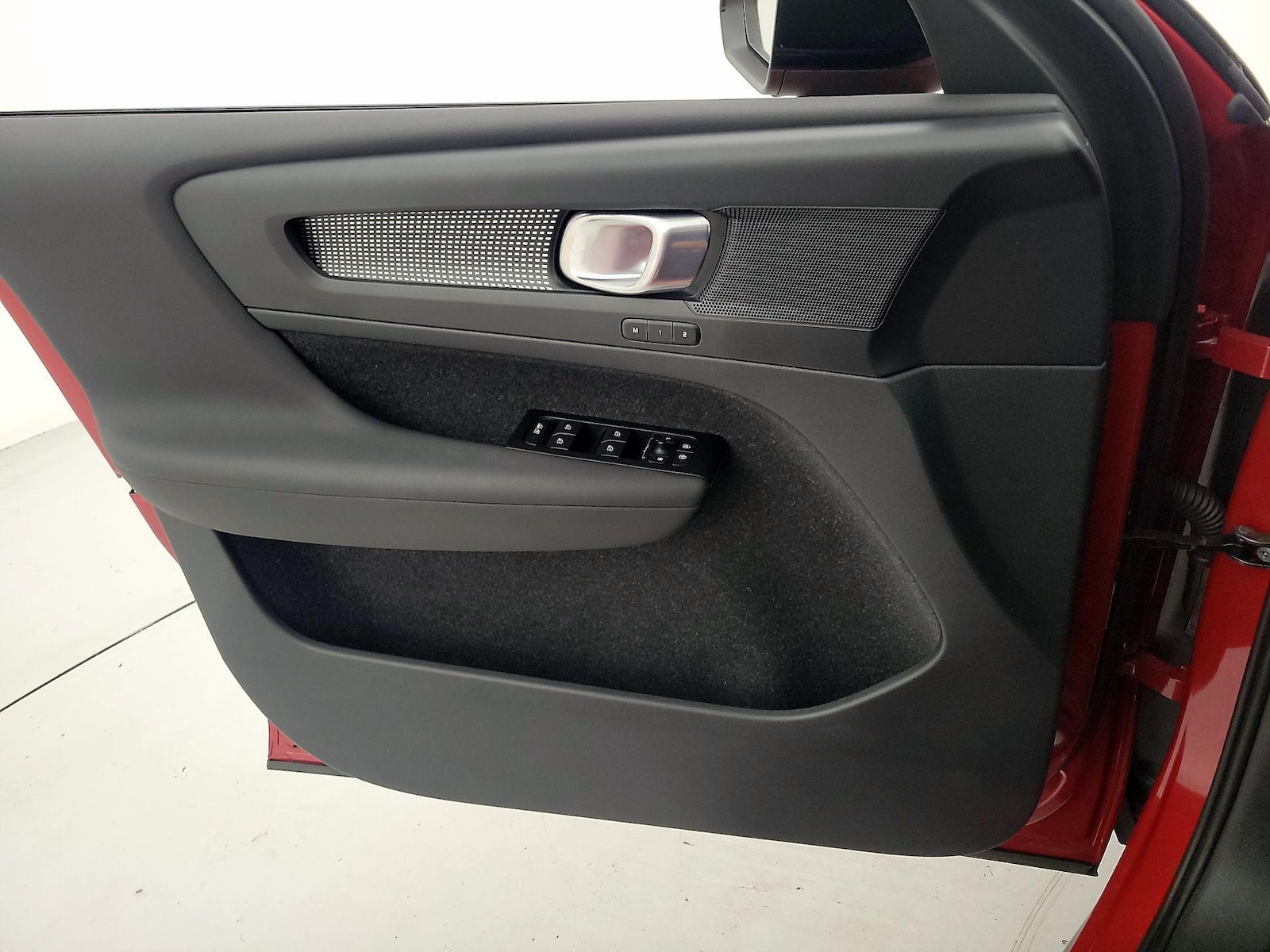 2021 Volvo XC40 R-Design - Photo 13