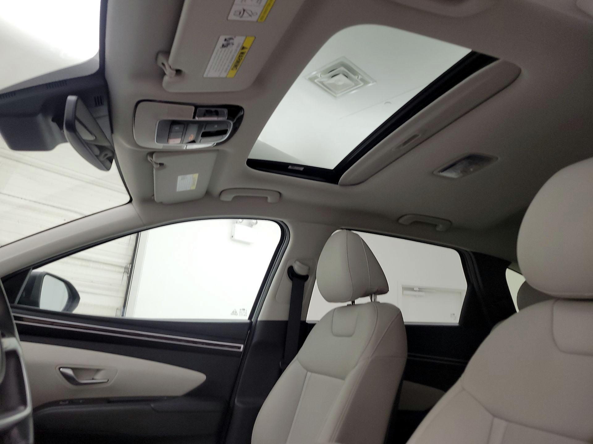 Thumbnail: 2023 Hyundai Tucson - 19