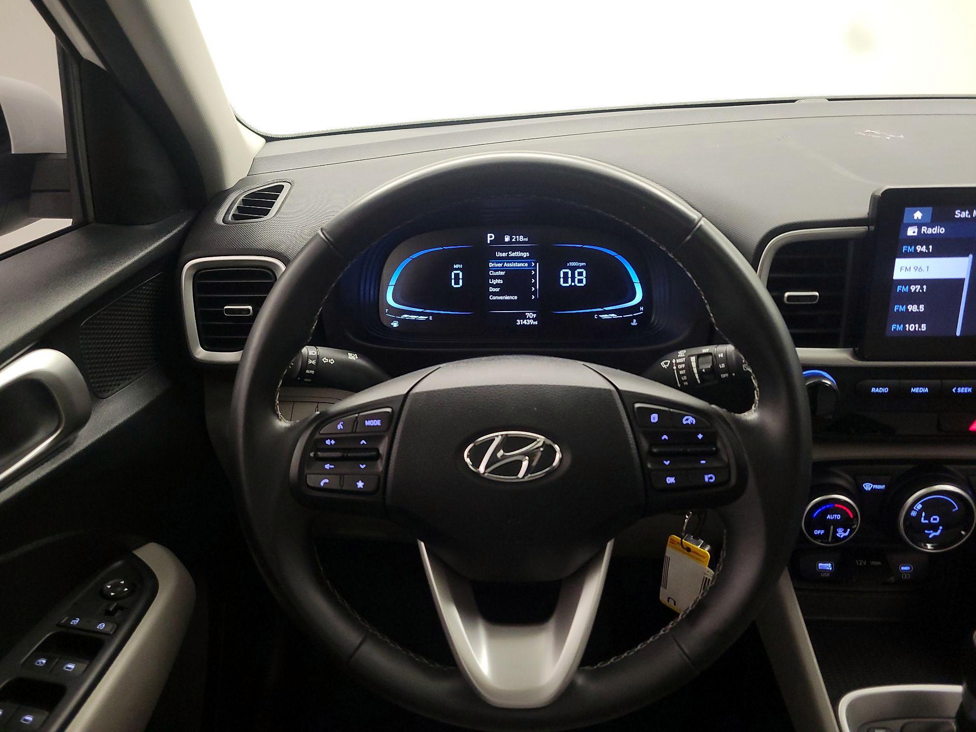 Thumbnail: 2023 Hyundai Venue - 10
