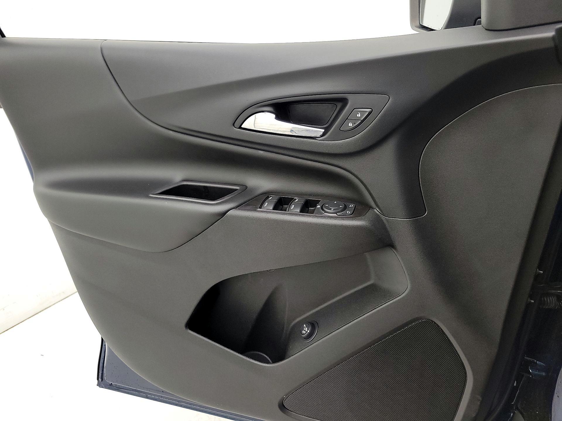 Thumbnail: 2021 Chevrolet Equinox - 12