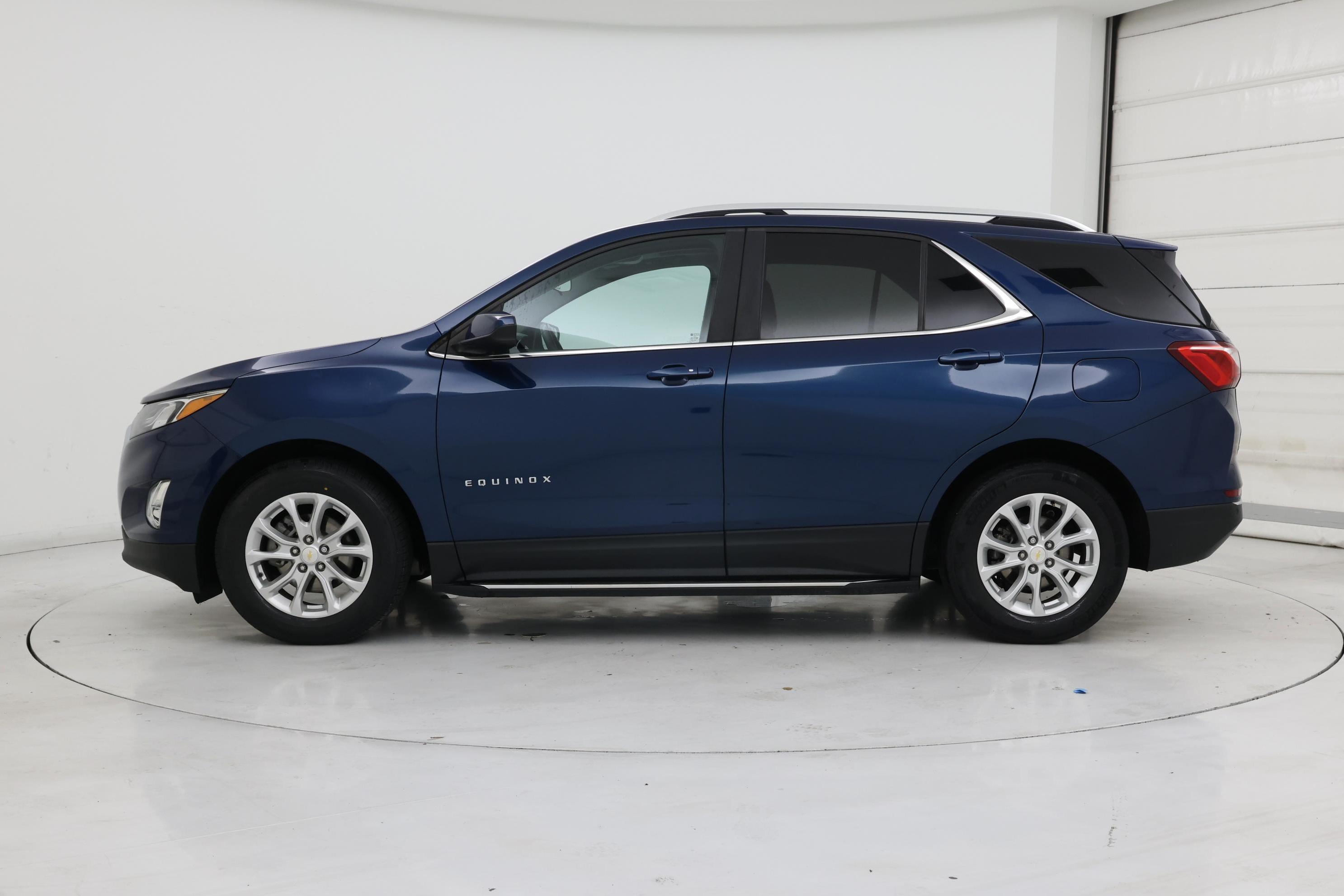 Thumbnail: 2021 Chevrolet Equinox - 3