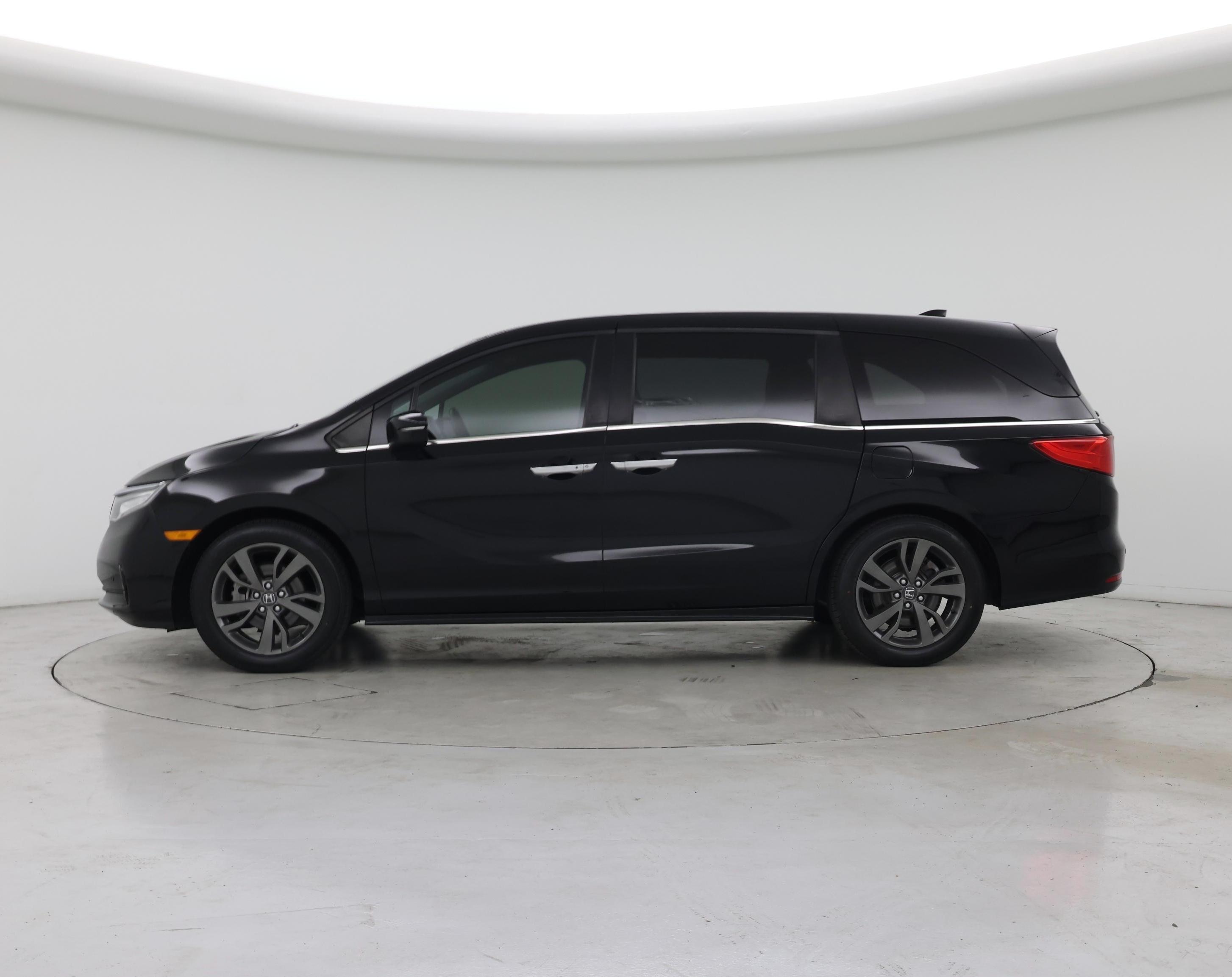 Thumbnail: 2023 Honda Odyssey - 3