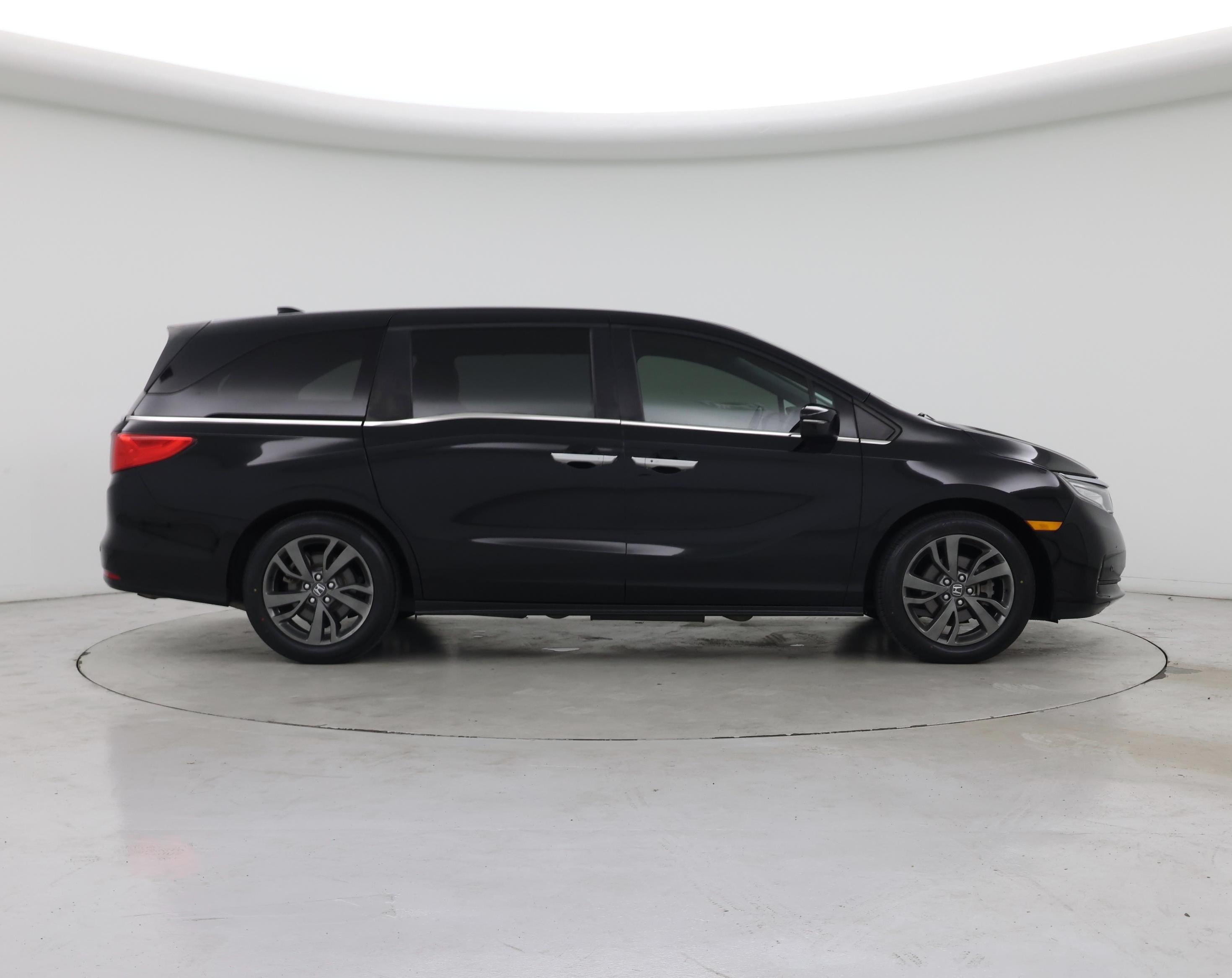 Thumbnail: 2023 Honda Odyssey - 7